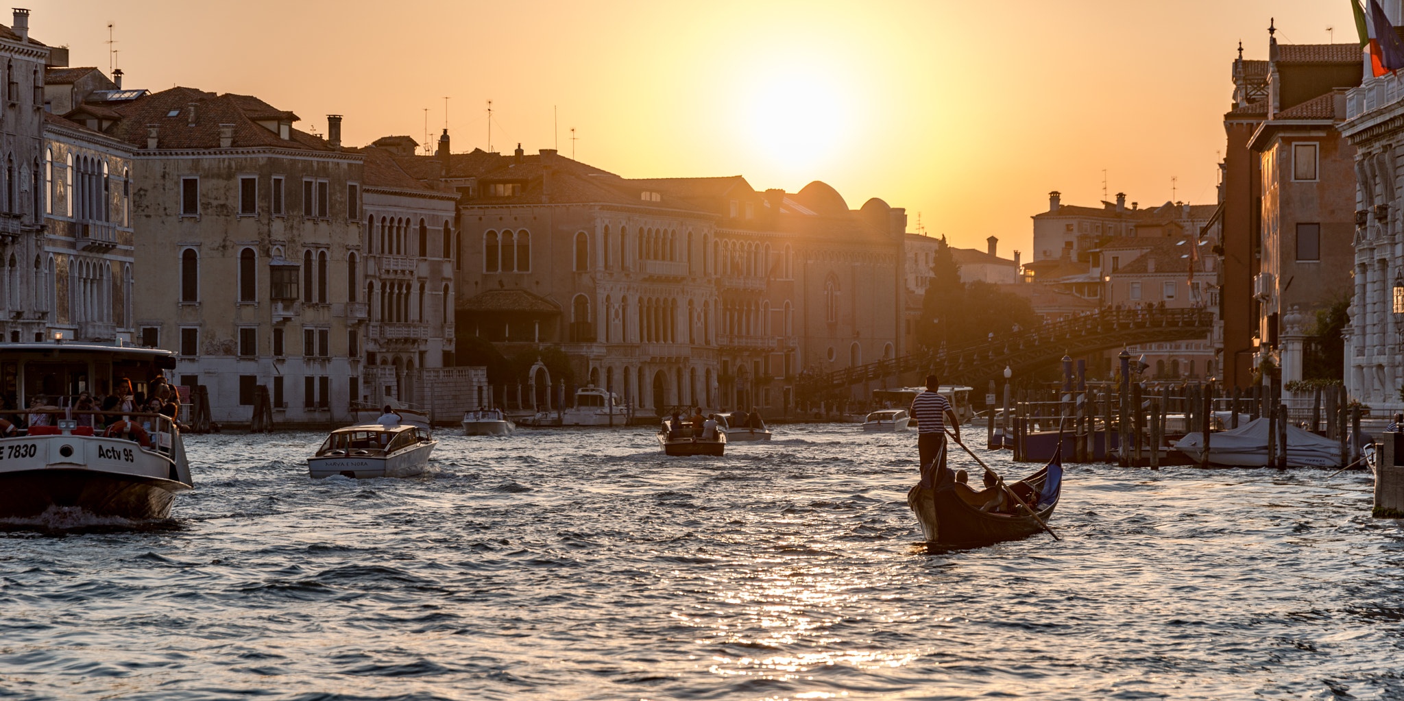 Nikon D800 + Sigma 24-105mm F4 DG OS HSM Art sample photo. Sunset in venice photography