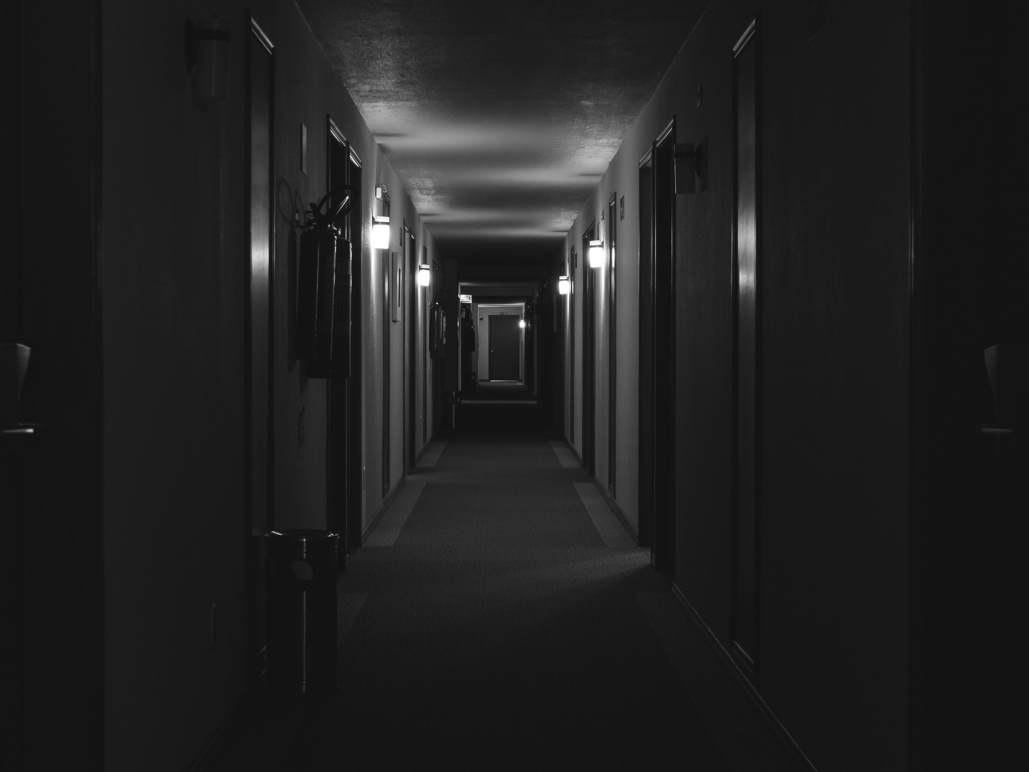 Olympus OM-D E-M10 II + Sigma 30mm F2.8 DN Art sample photo. Hallways. photography