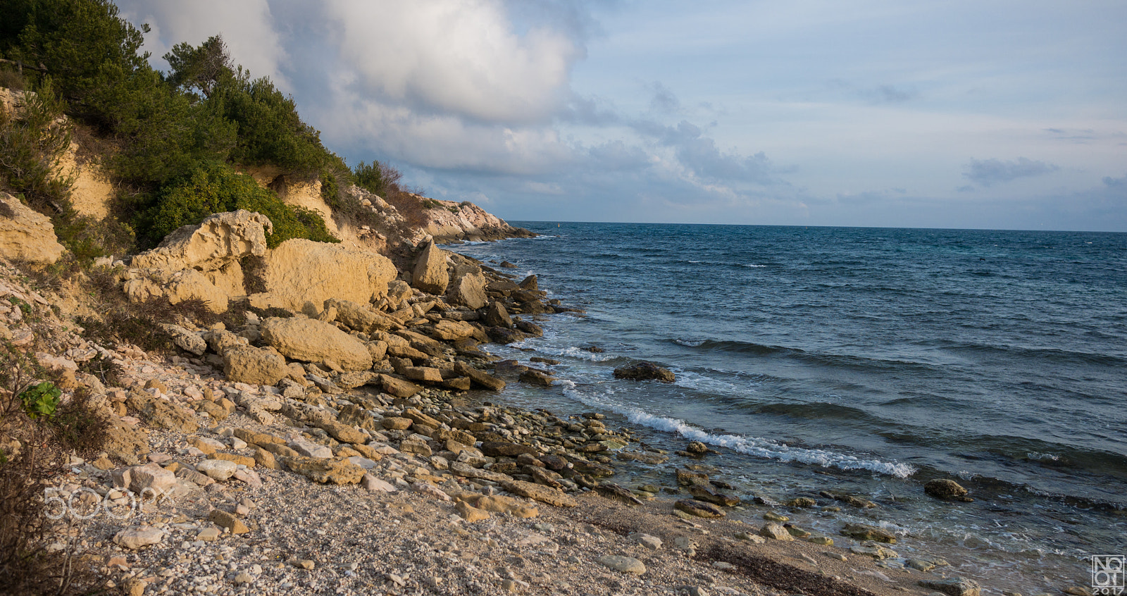 Panasonic Lumix DMC-GX7 + LUMIX G 20/F1.7 II sample photo. The war of rocks and water photography