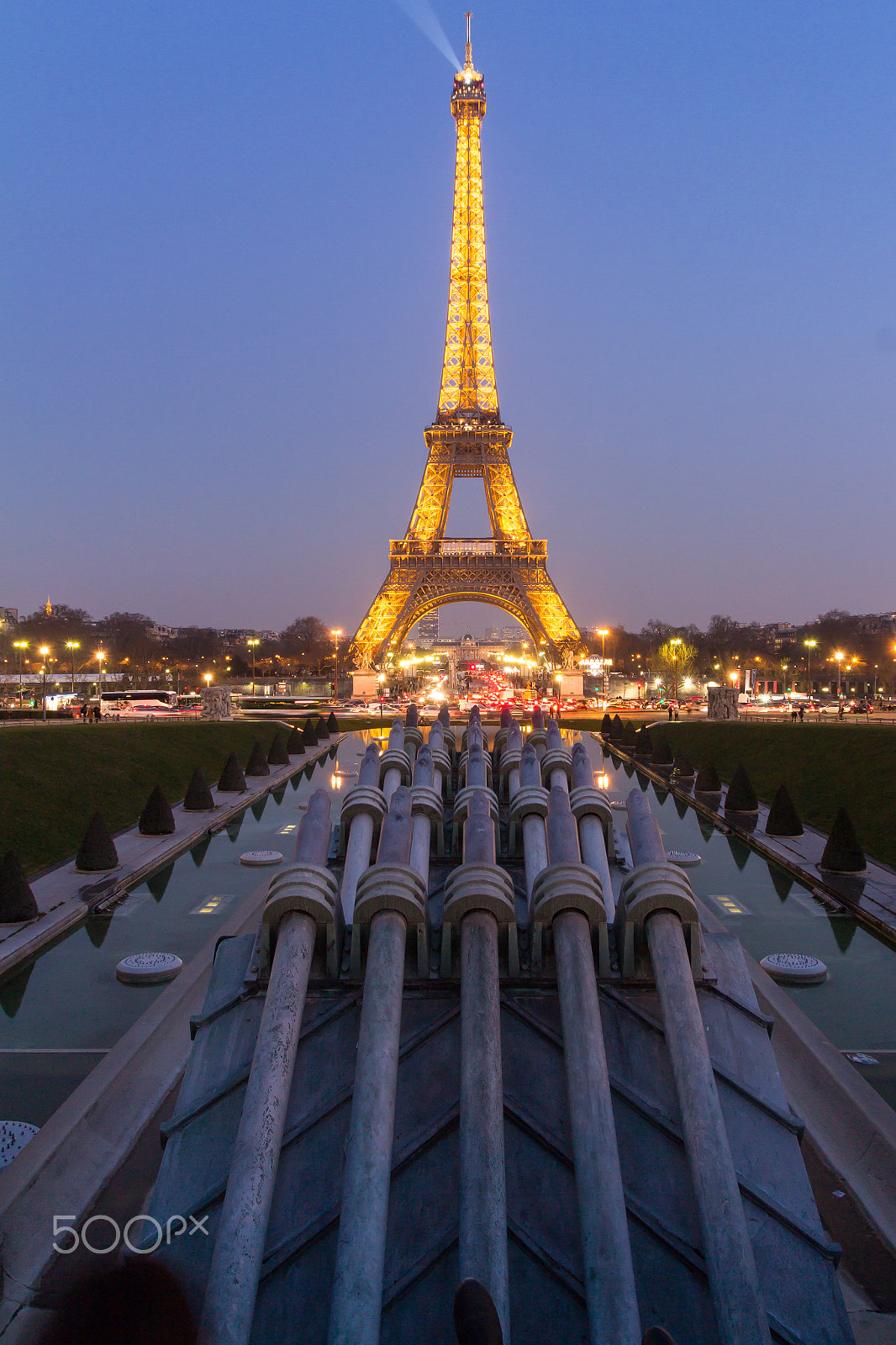 Canon EOS 650D (EOS Rebel T4i / EOS Kiss X6i) sample photo. Eiffel tower twilight photography