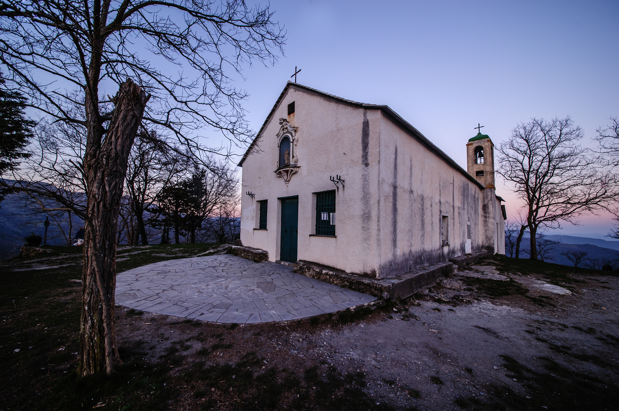 Nikon D700 + Sigma 12-24mm F4.5-5.6 II DG HSM sample photo. Santa croce chapel photography