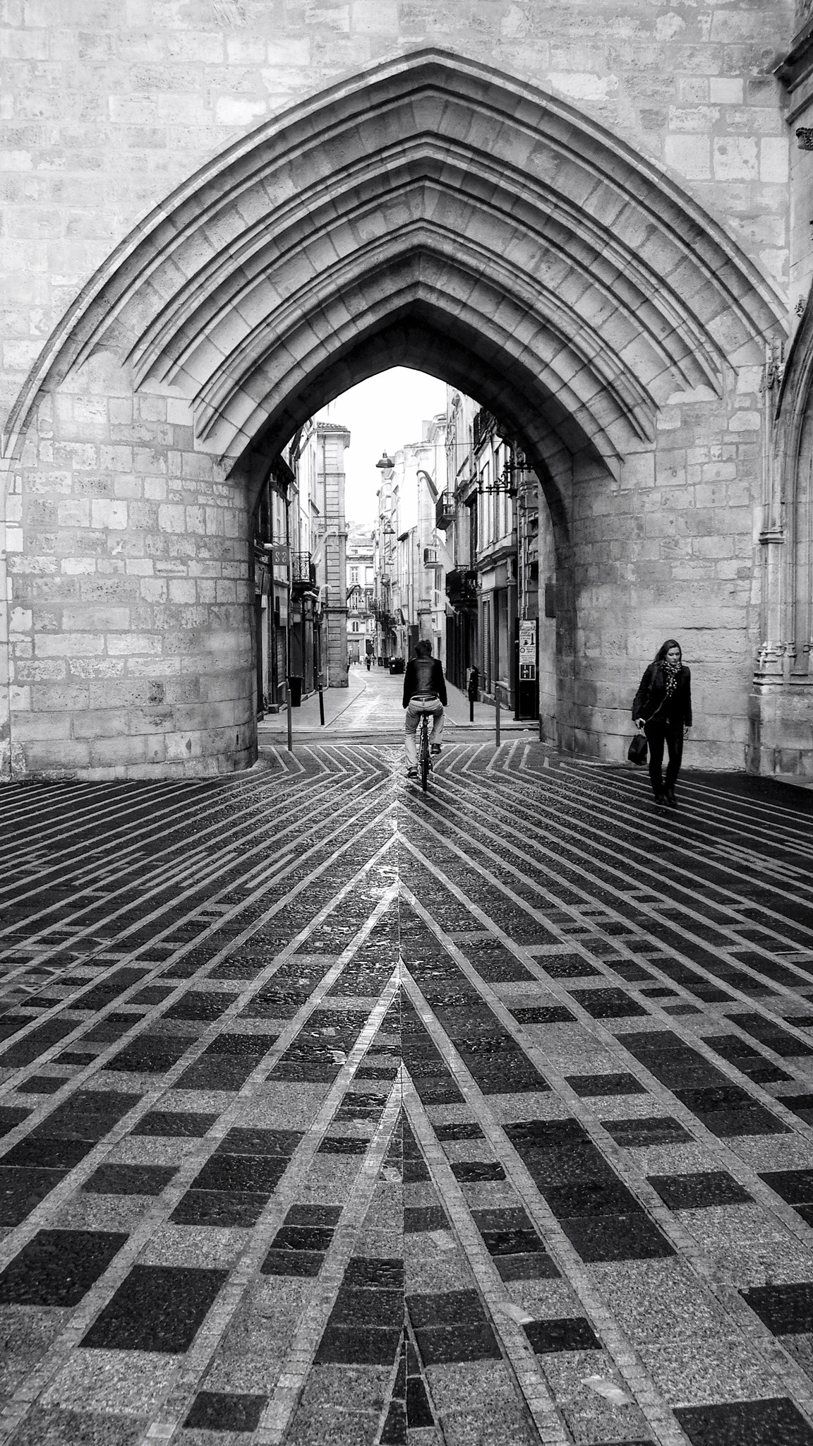 Pentax X90 sample photo. Bordeaux - porte saint-Éloi, 2012 photography