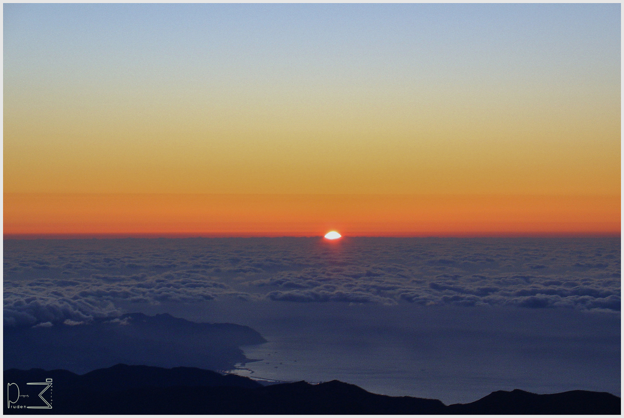 Sony DSC-V1 sample photo. Amanece en el teide photography
