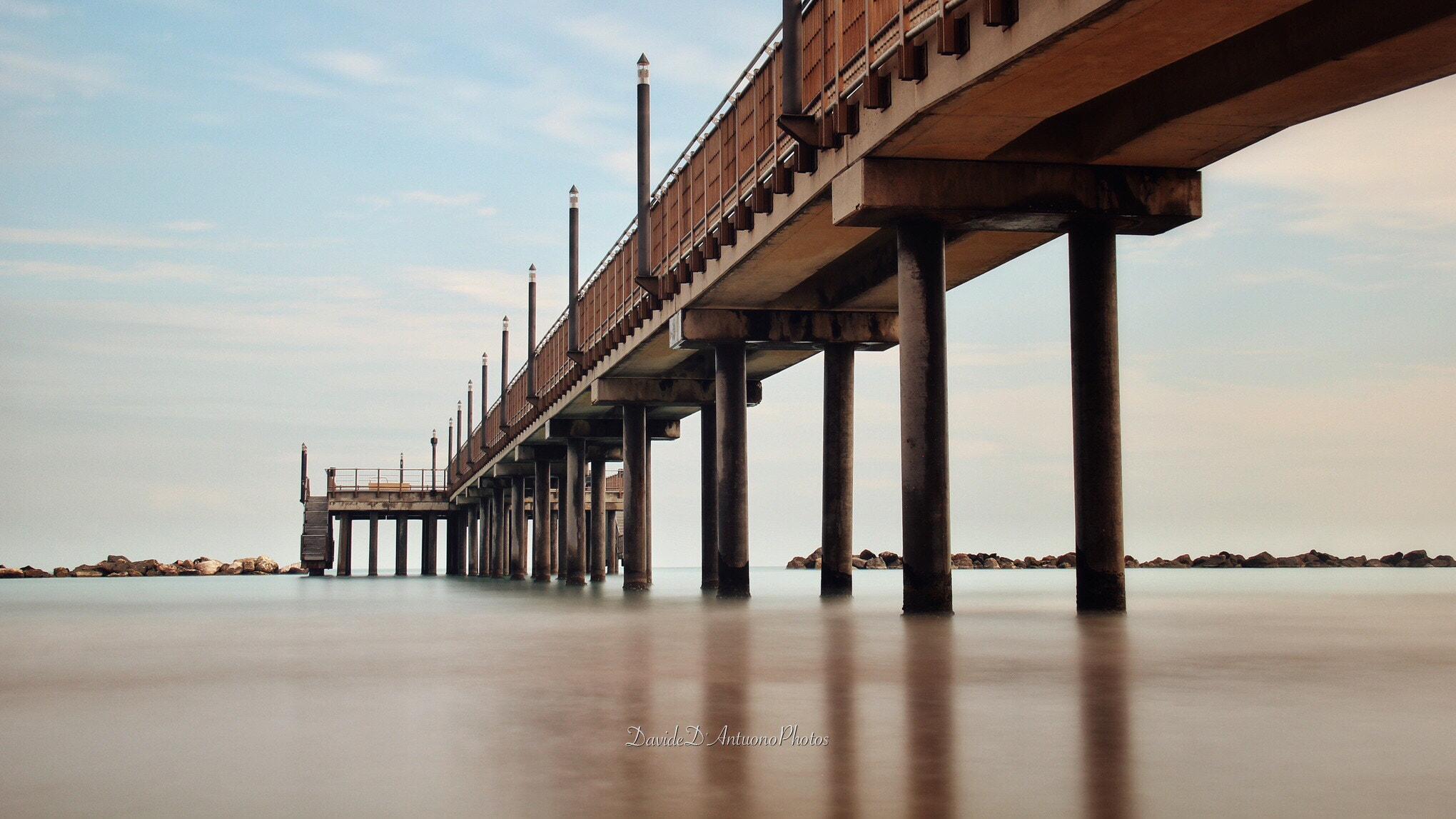 Canon EF-S 18-135mm F3.5-5.6 IS sample photo. Pontile di francavilla photography