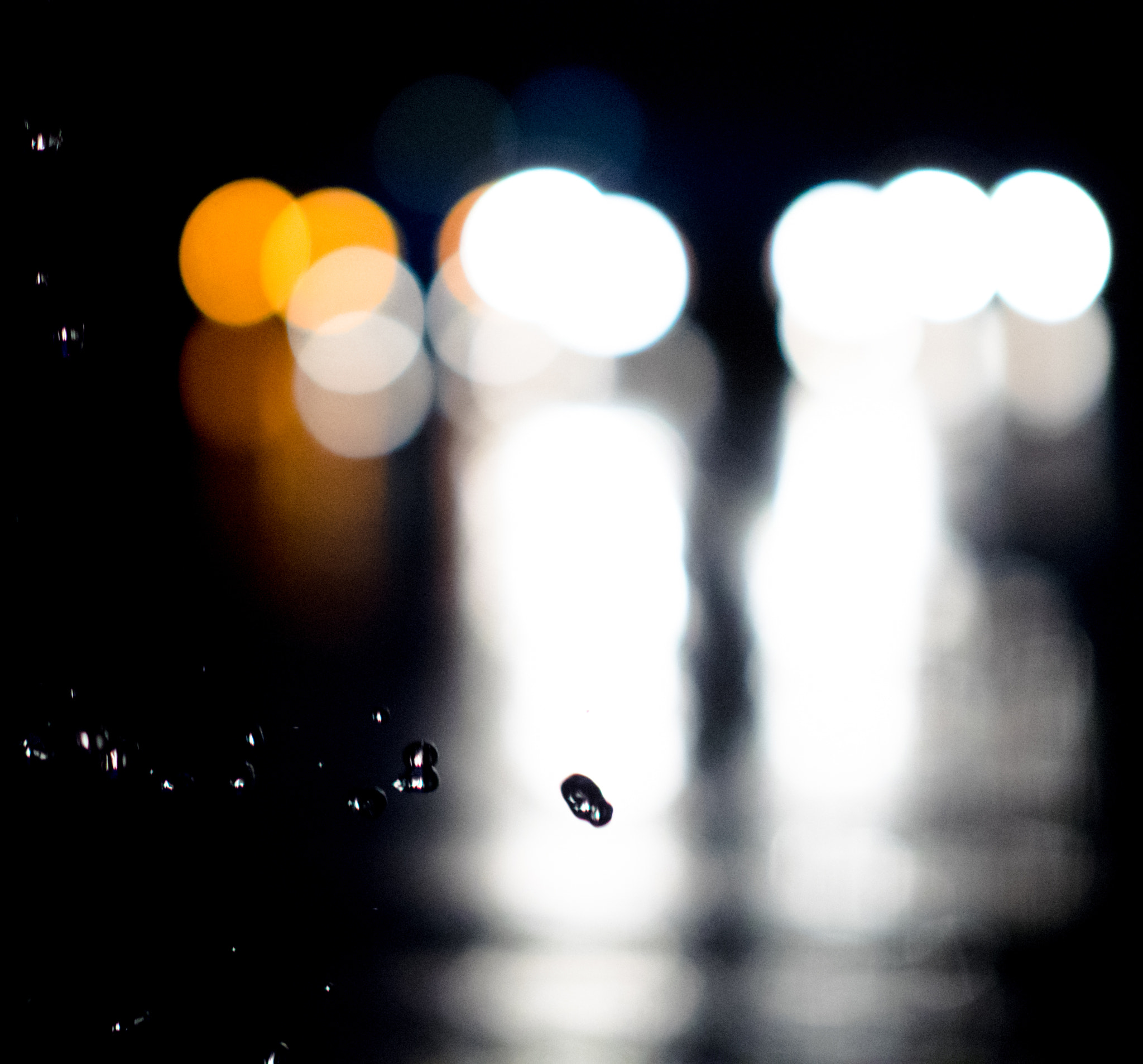 Panasonic Leica DG Nocticron 42.5mm F1.2 ASPH OIS sample photo. Raining in turin photography