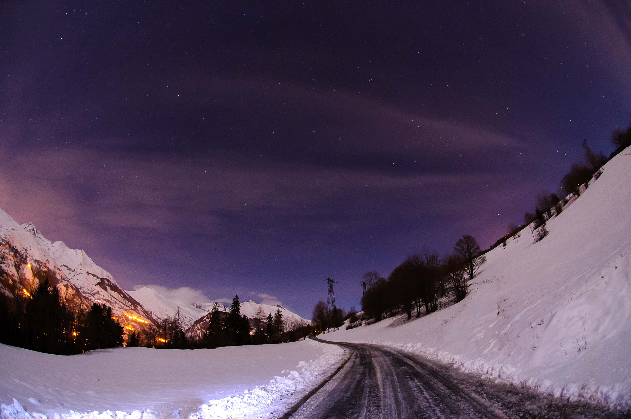 Nikon D90 + Nikon AF DX Fisheye-Nikkor 10.5mm F2.8G ED sample photo. Bourg saint maurice photography