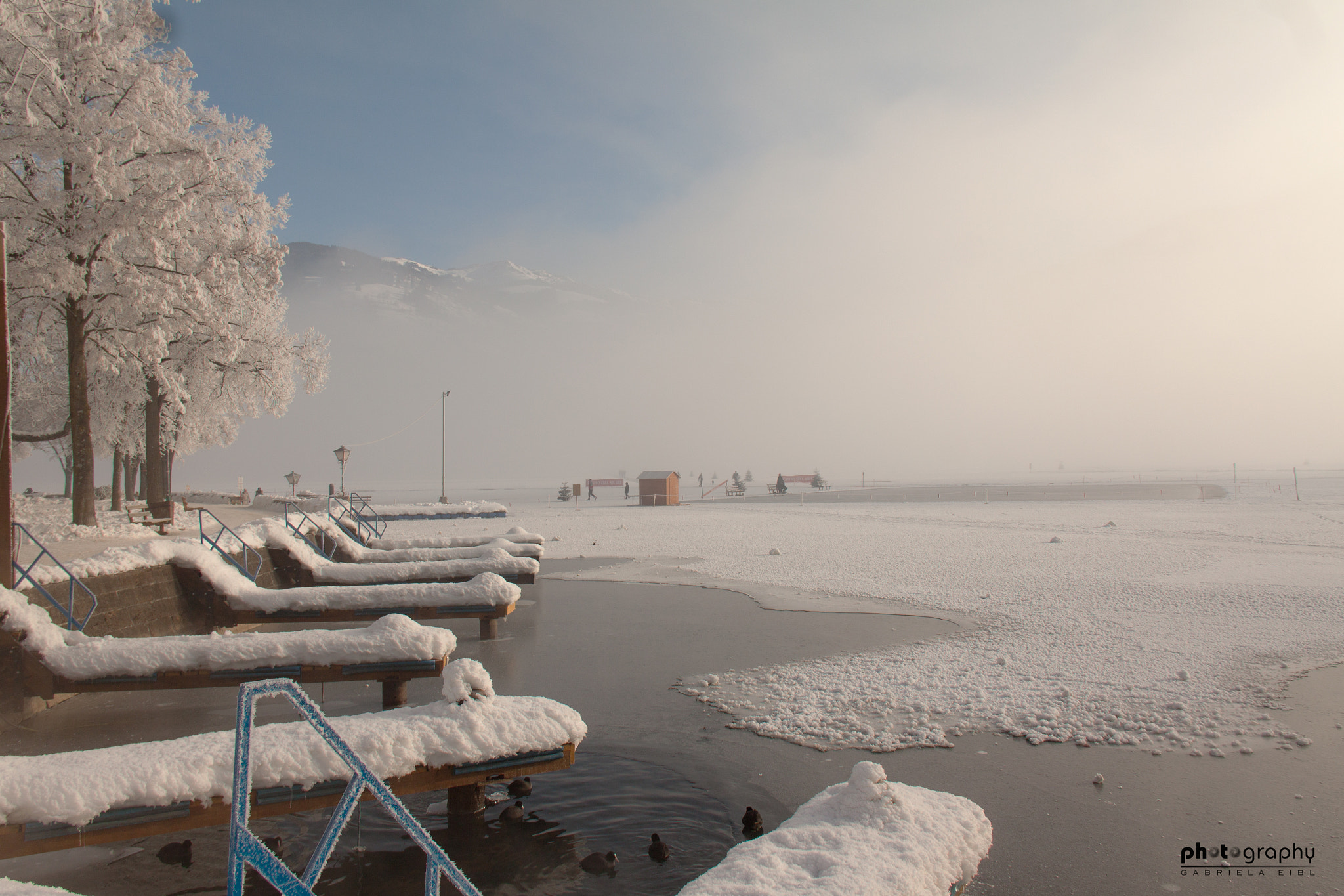 Canon EOS 500D (EOS Rebel T1i / EOS Kiss X3) sample photo. Frozen lake photography
