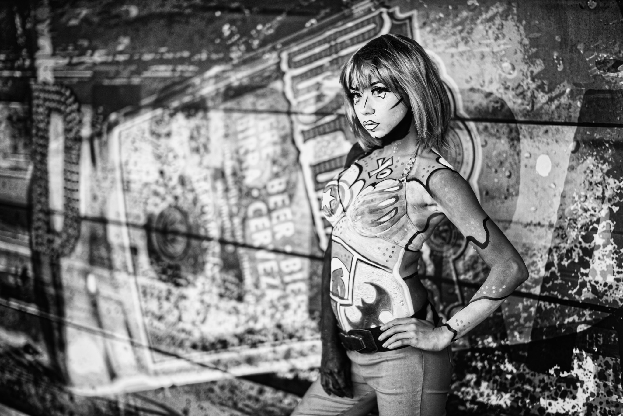 Leica Summilux-M 50mm F1.4 ASPH sample photo. Pop art body paint(b & w) photography