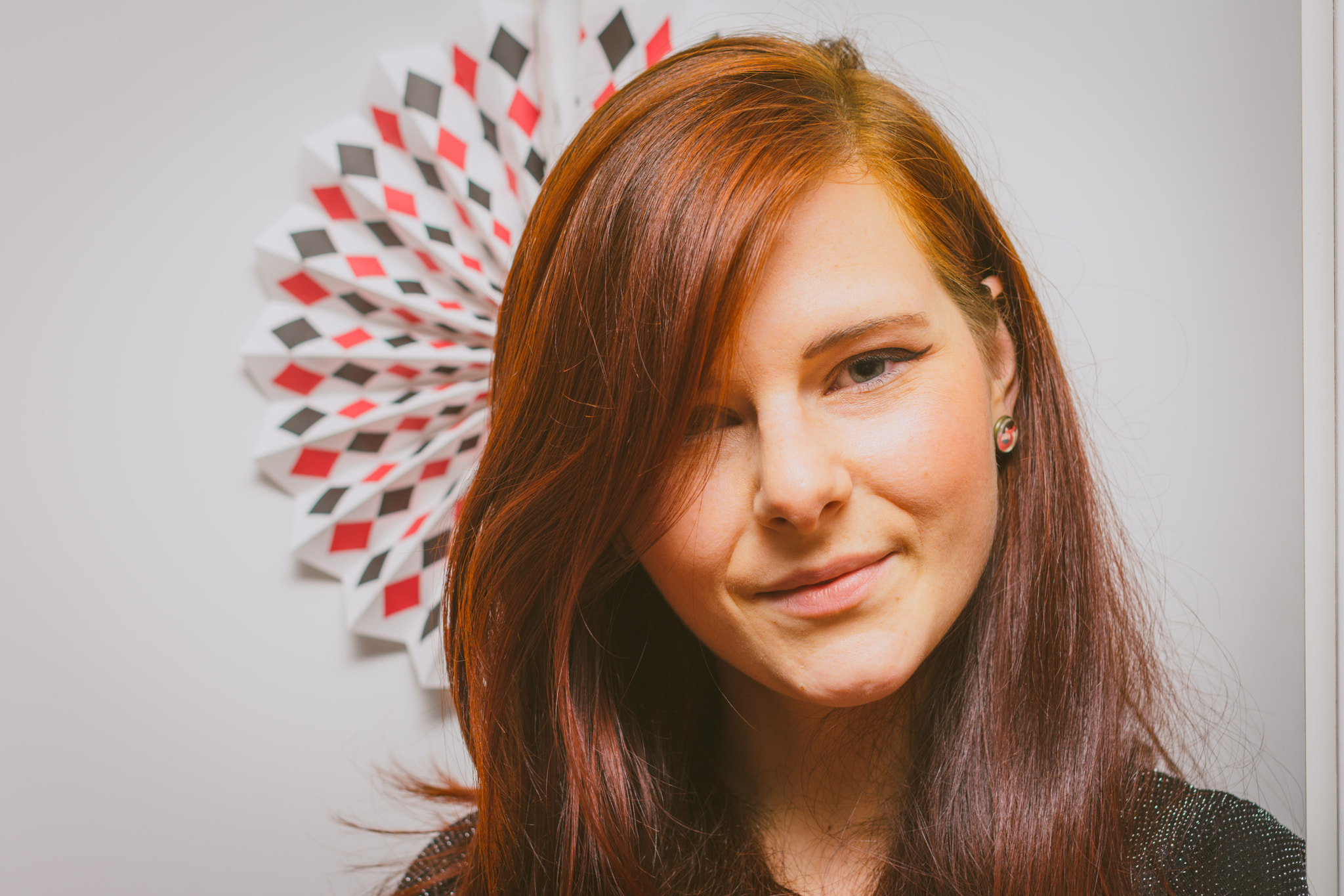 Nikon D7200 + Sigma 50mm F1.4 EX DG HSM sample photo. Alles auf rot photography