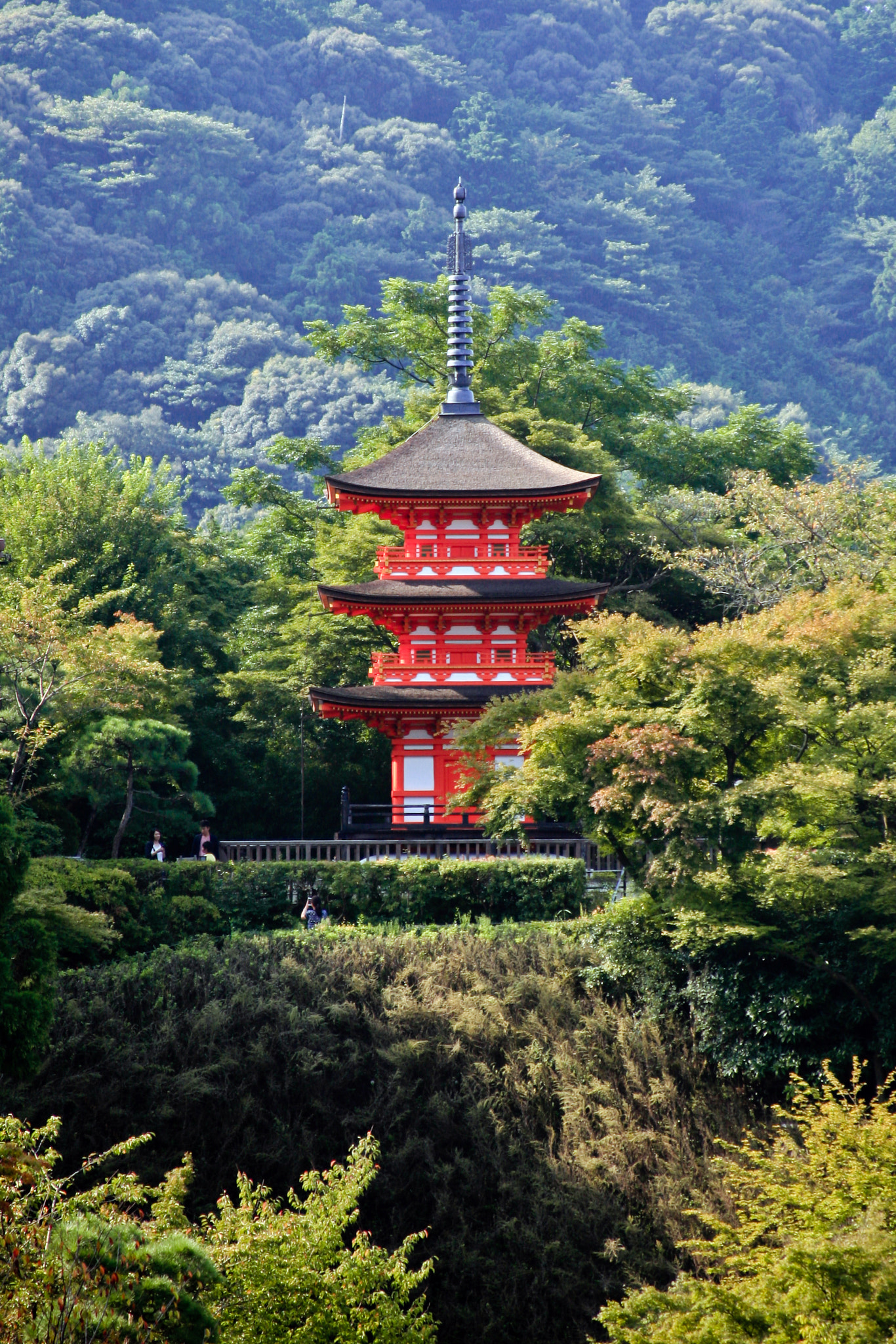 Canon EF 28-135mm F3.5-5.6 IS USM sample photo. Kiyomizu-dera photography