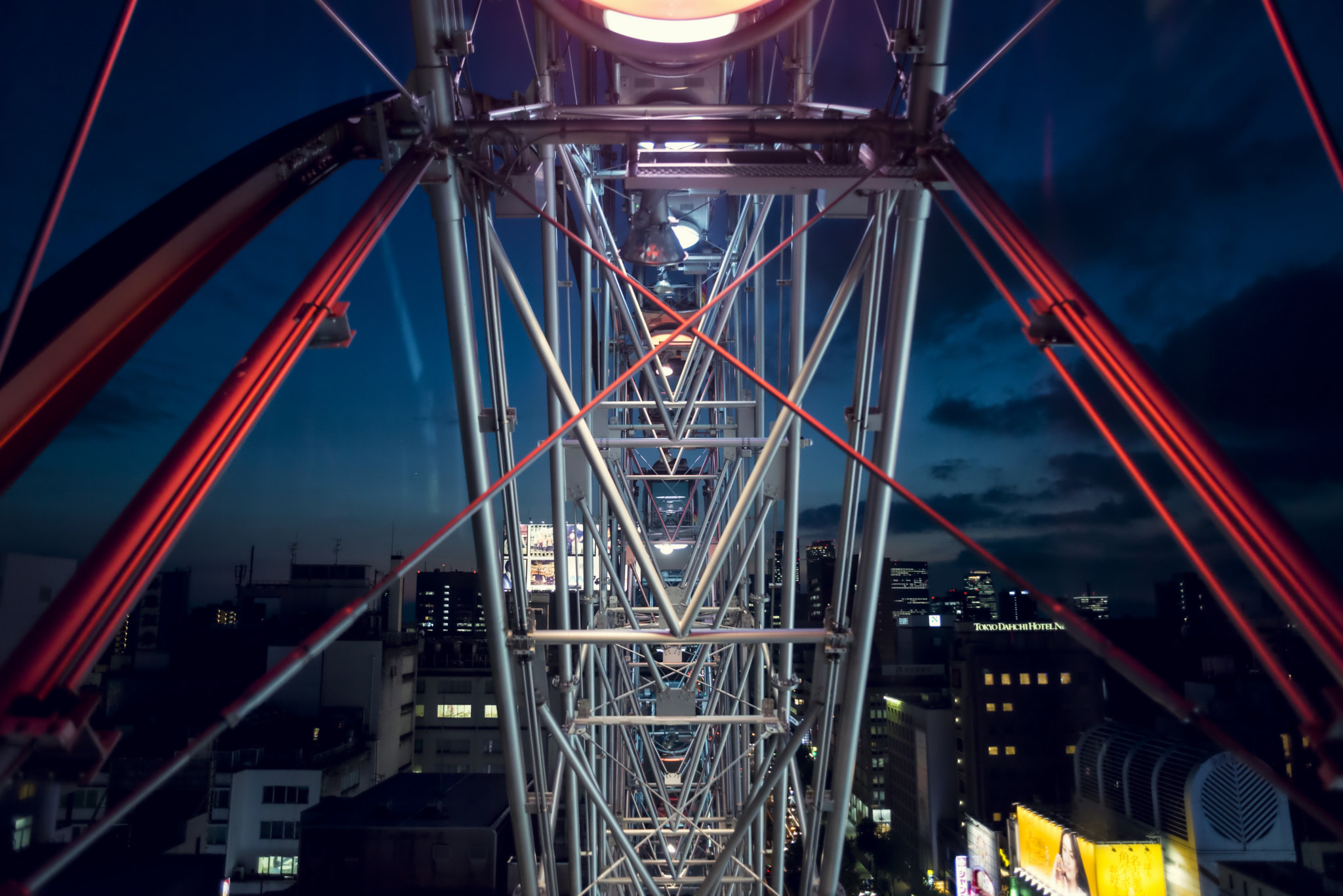 Nikon D610 + AF Nikkor 24mm f/2.8 sample photo. Japon sky boat nagoya photography