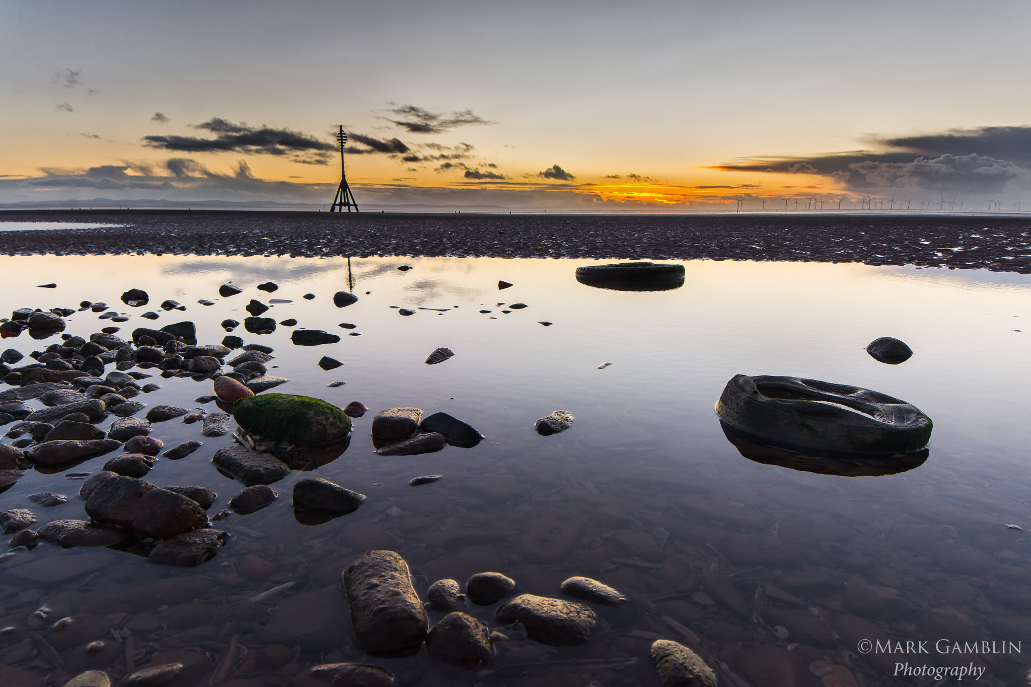 Samyang 14mm F2.8 ED AS IF UMC sample photo. Tread into sunset photography