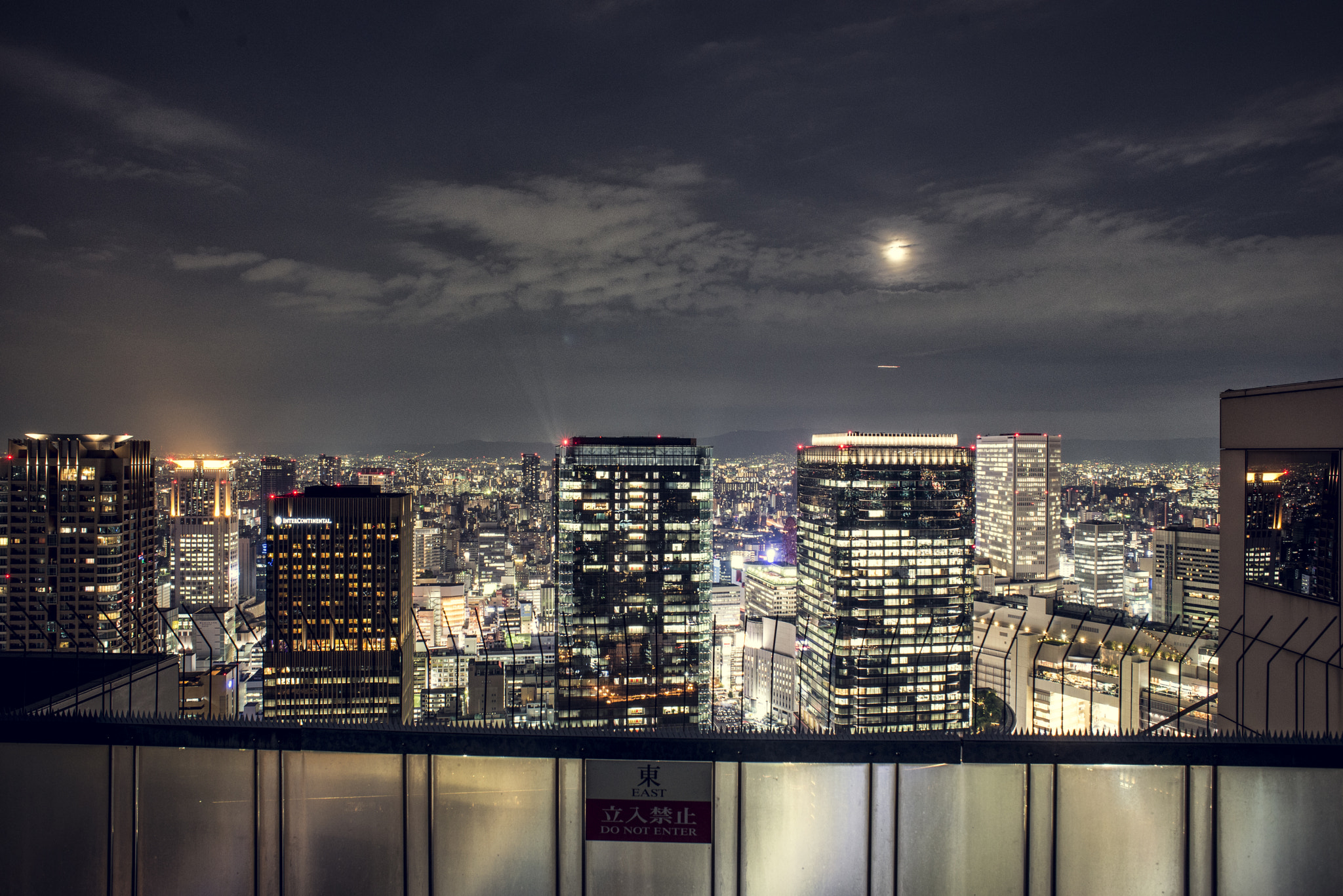 Nikon D610 + AF Nikkor 24mm f/2.8 sample photo. Umeda sky building osaka photography