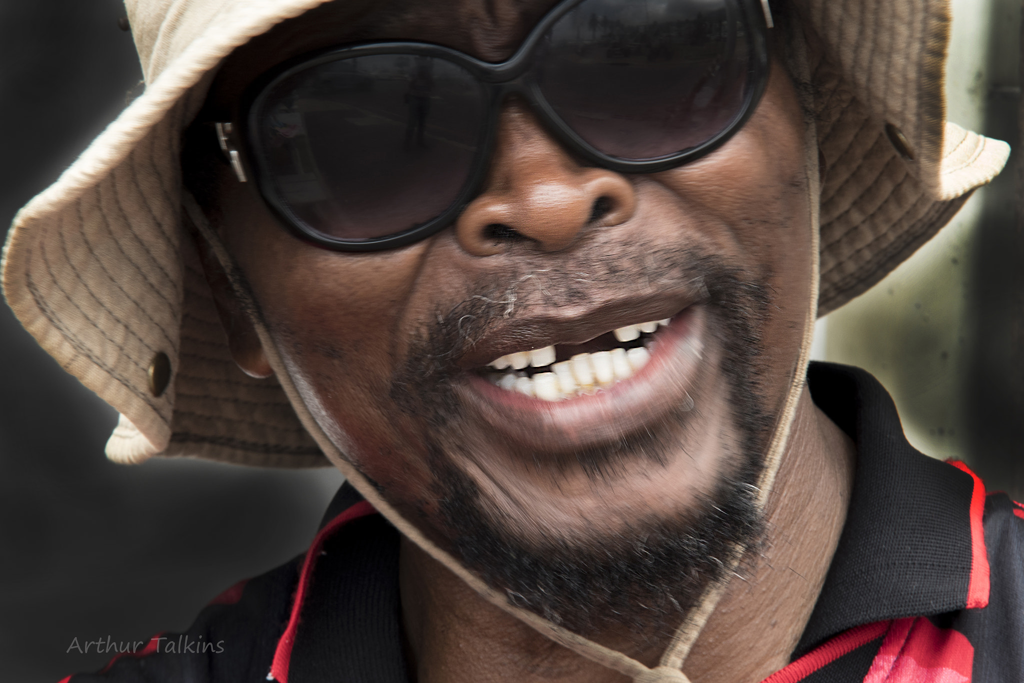 Sigma 70-200mm F2.8 EX DG Macro HSM II sample photo. Short of sight... a voice reaches out... photography