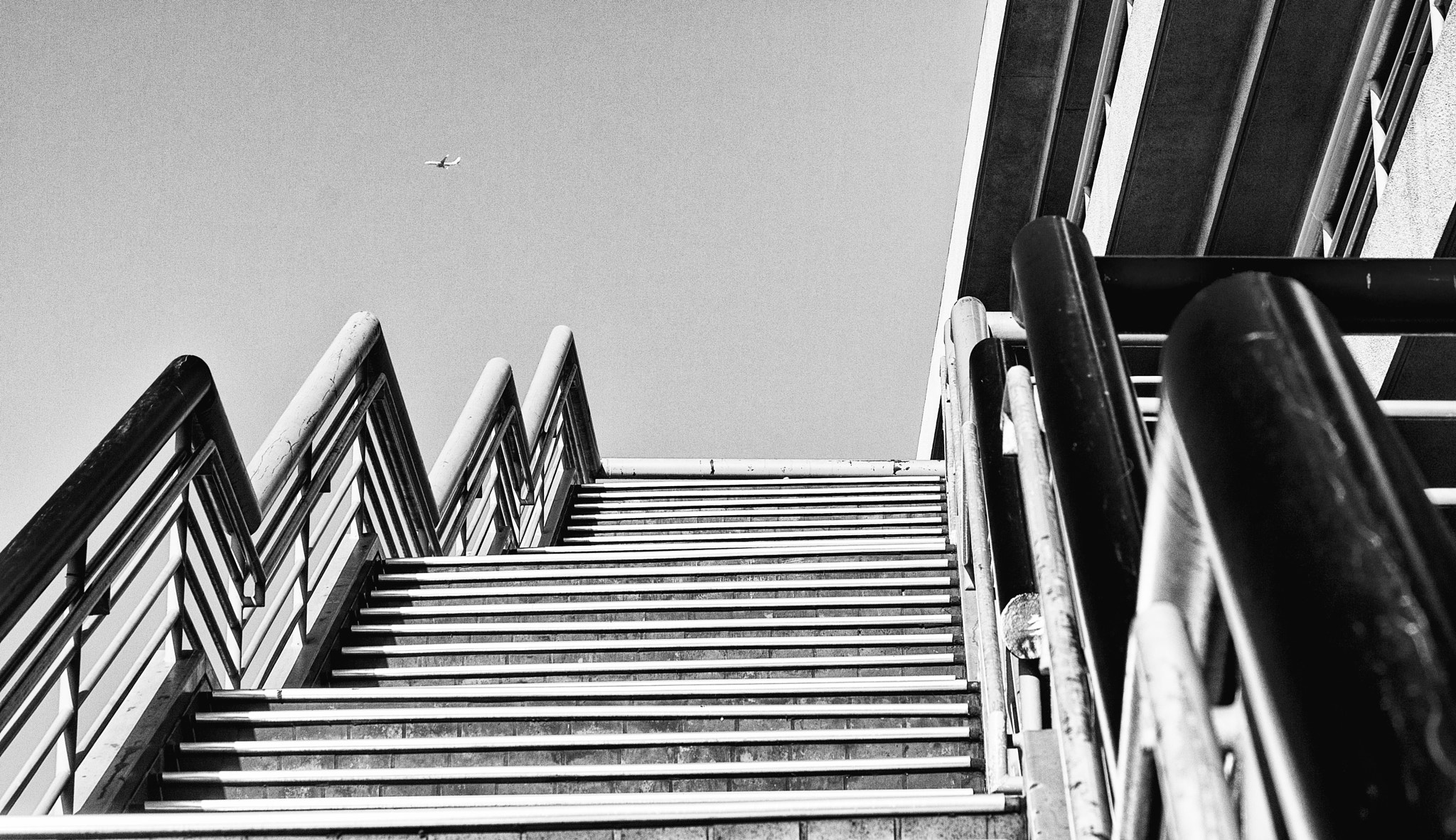 Canon EOS 400D (EOS Digital Rebel XTi / EOS Kiss Digital X) sample photo. Departure stairway to the sky photography