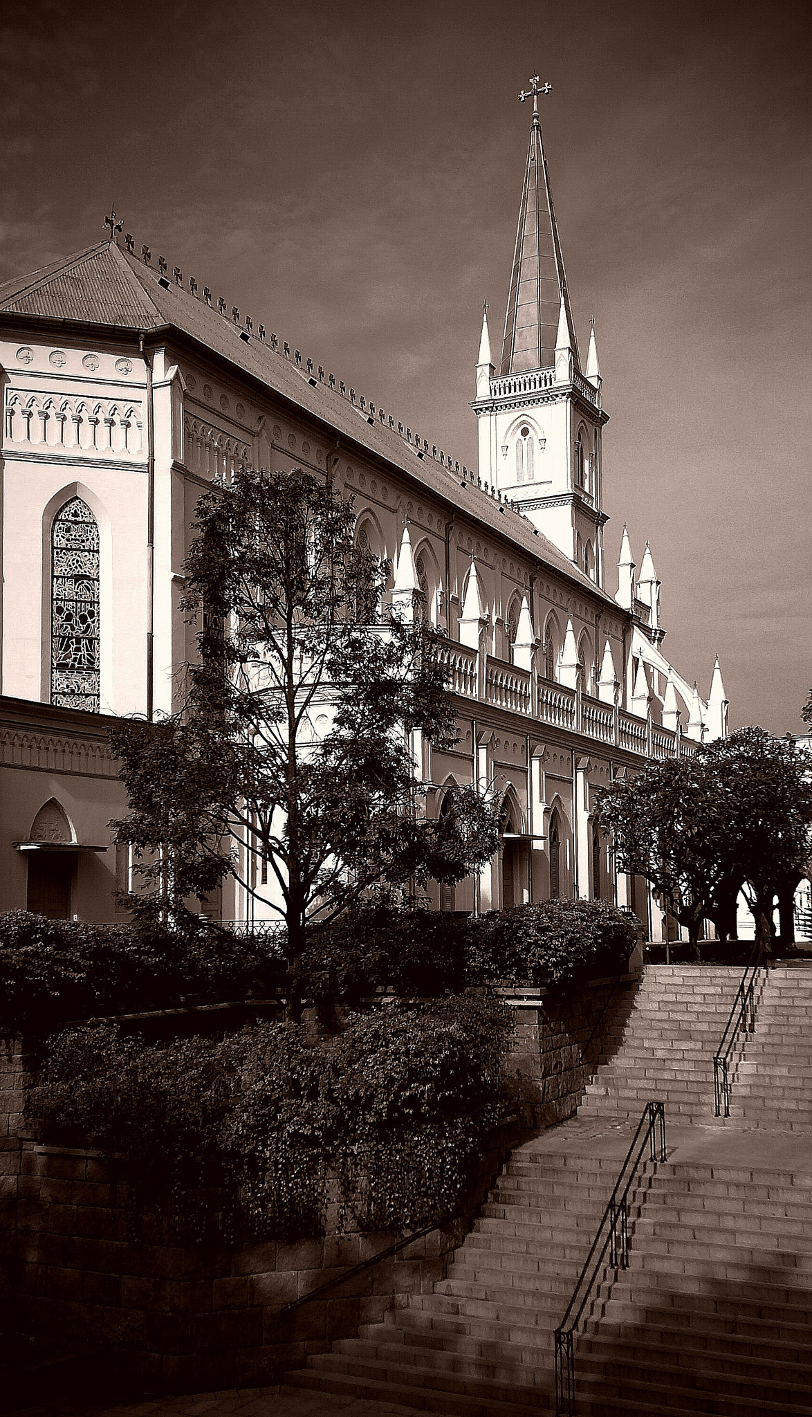 BlackBerry Z10 sample photo. Downtown cathedral  photography