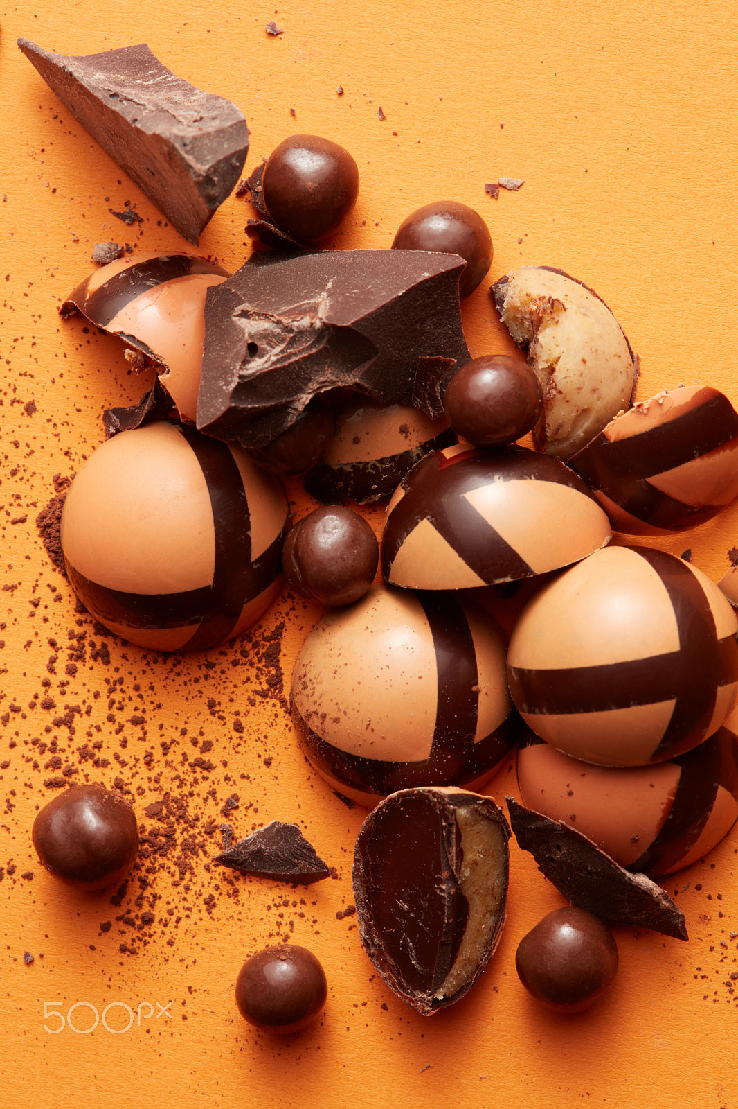 Canon EF 100mm F2.8 Macro USM sample photo. Delicious chocolate candies photography