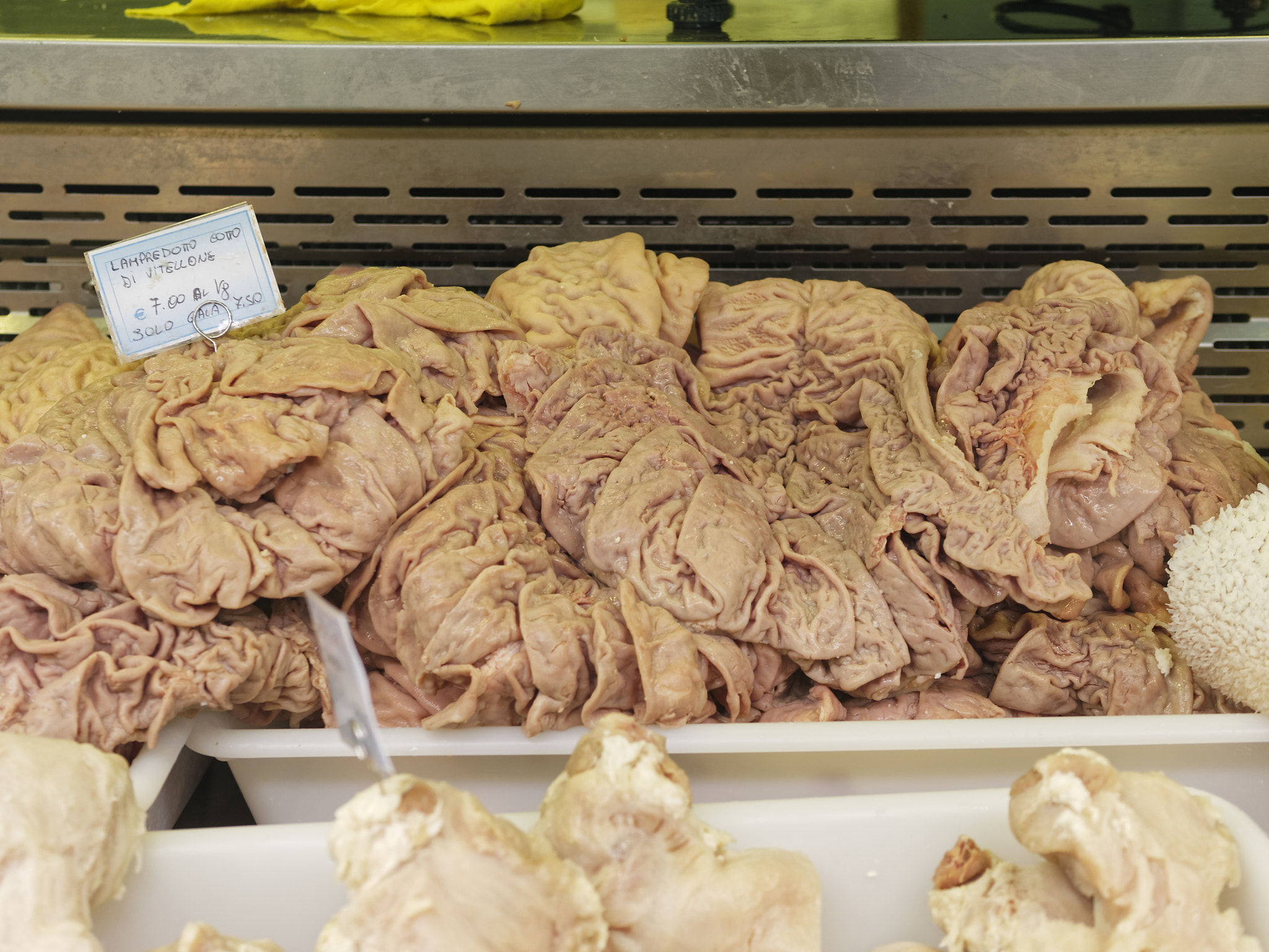 Panasonic Lumix DMC-GX85 (Lumix DMC-GX80 / Lumix DMC-GX7 Mark II) + Panasonic Leica DG Summilux 25mm F1.4 II ASPH sample photo. Lampredotto, stewed the fourth stomach of cow photography