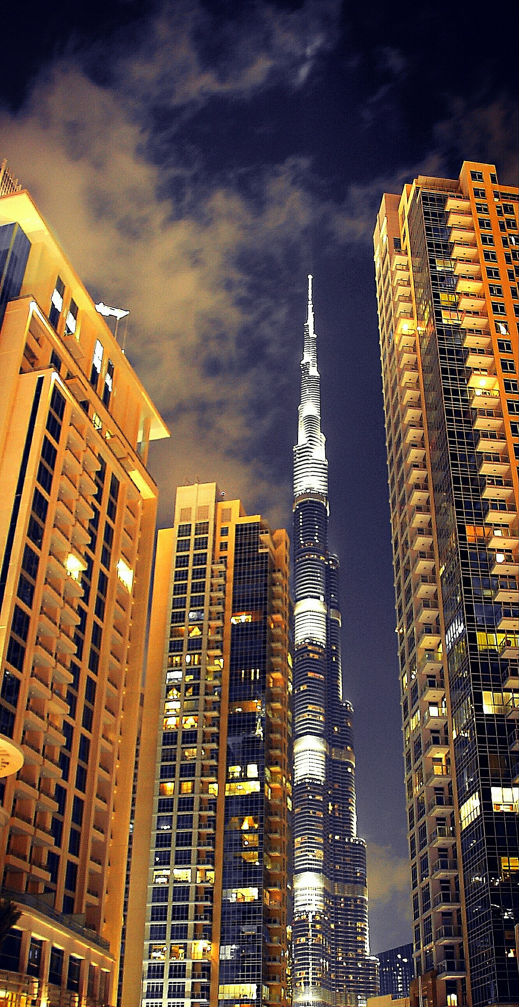 Nikon D50 sample photo. Taller "guy"  photography