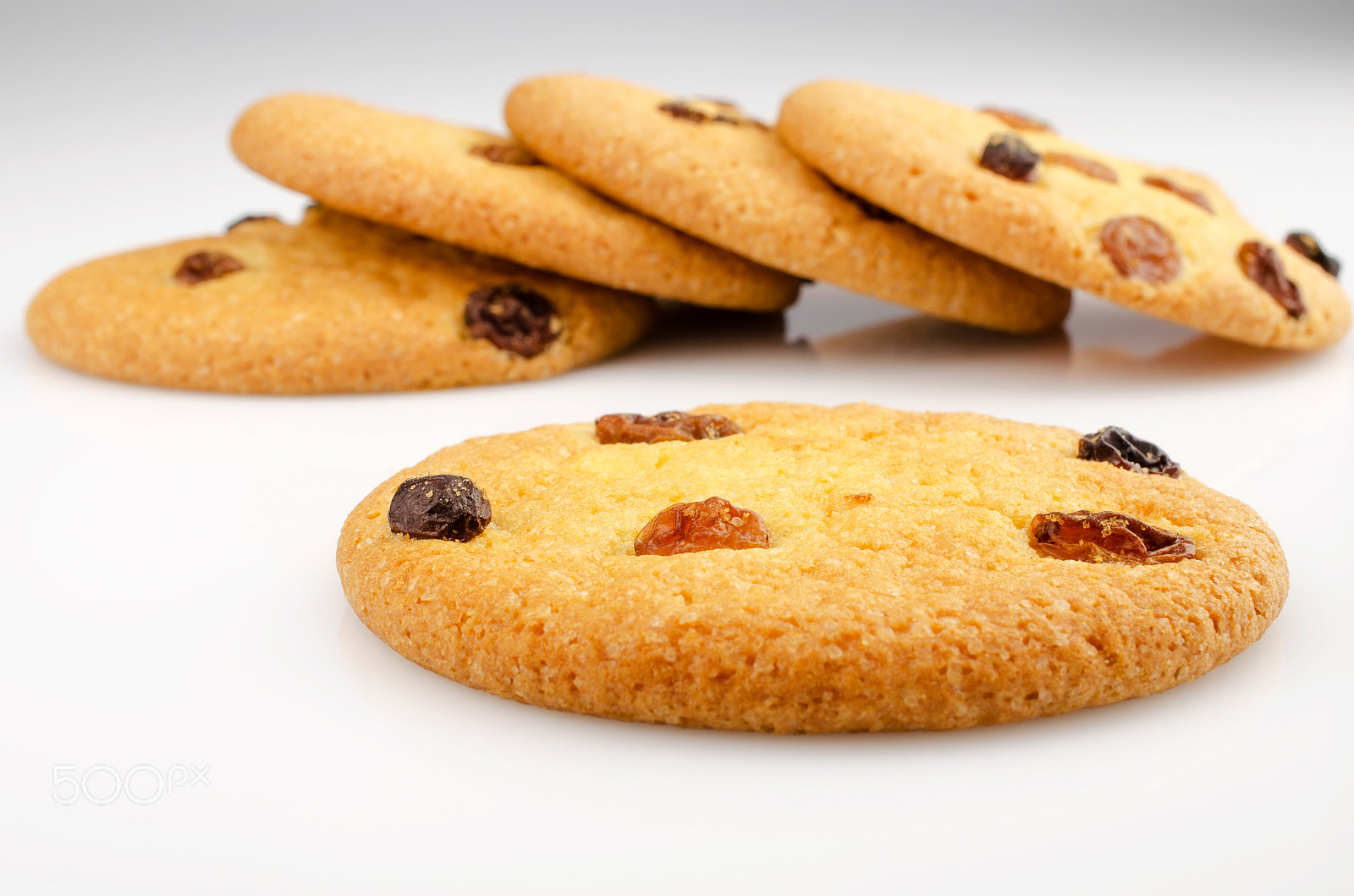 Nikon AF-S DX Micro Nikkor 40mm F2.8 sample photo. Crisp cookies with raisins photography