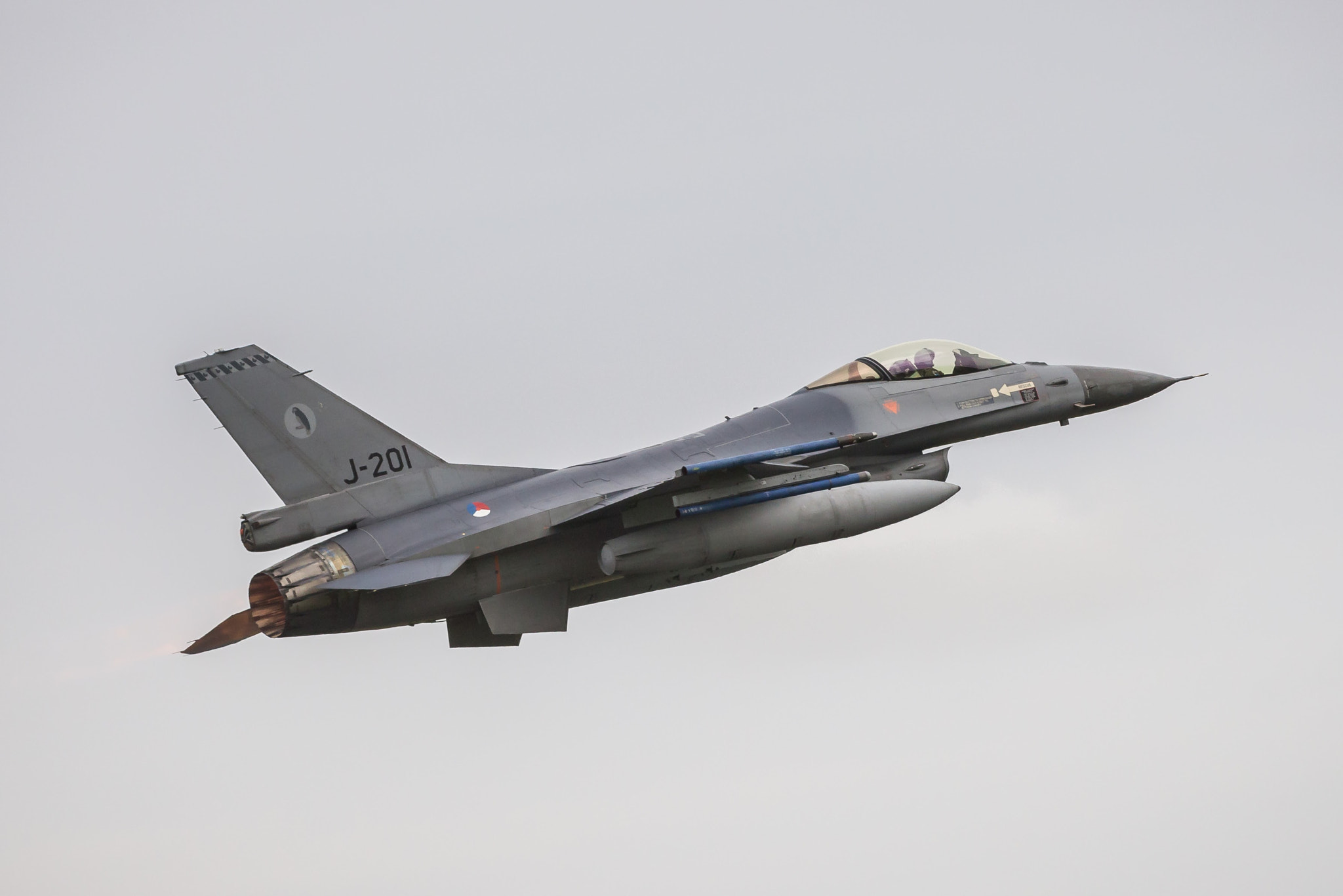 Canon EF 70-200mm F2.8L IS II USM sample photo. F-16 fighting falcon photography