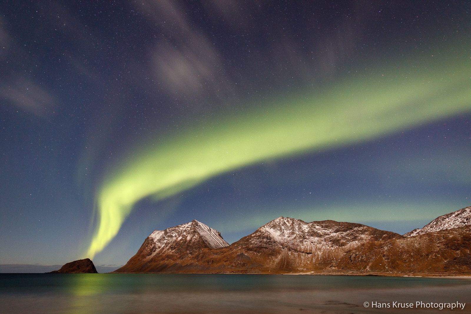Canon EF 11-24mm F4L USM sample photo. Aurora at the beach photography