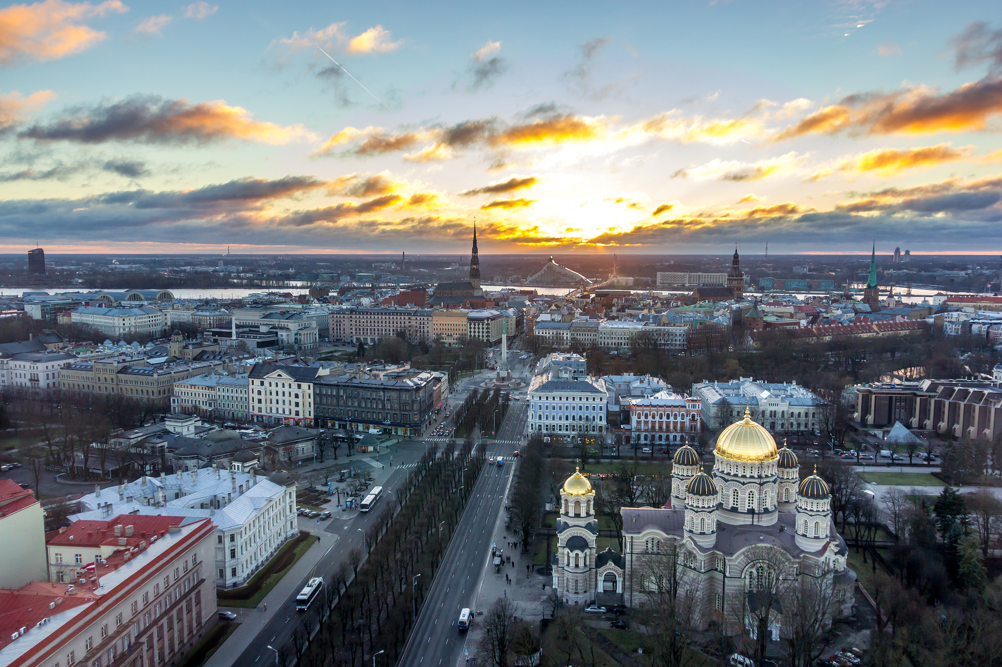 Sigma 17-70mm F2.8-4 DC Macro OS HSM sample photo. Riga sunset from radisson skybar photography