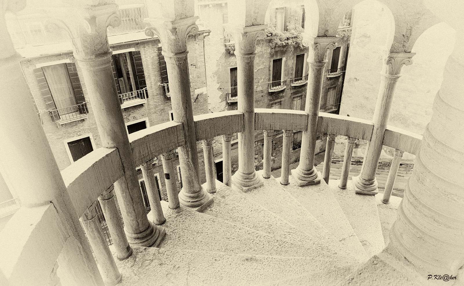 Canon EOS-1Ds Mark II sample photo. Contarini del bovolo photography
