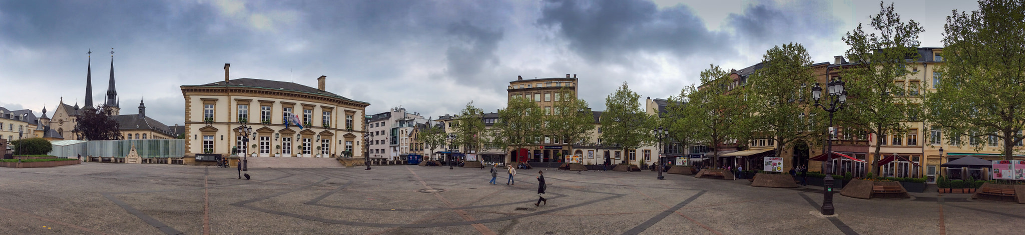 iPad mini 2 back camera 3.3mm f/2.4 sample photo. Place guillaume ii, luxembourg city photography