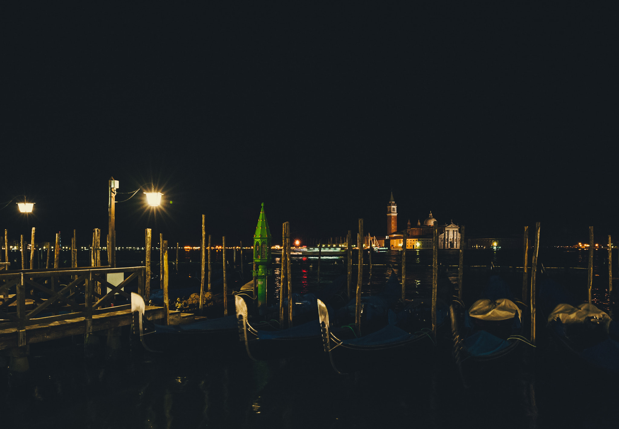 Nikon D700 sample photo. Venetian night ... photography