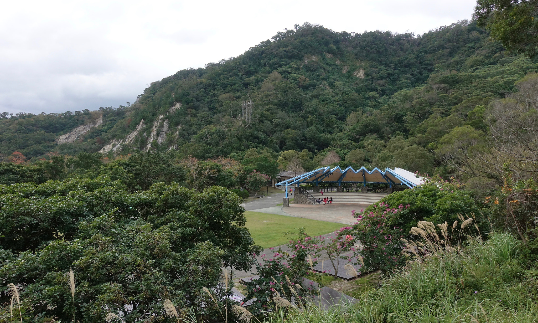 Sony DSC-RX100M5 + Sony 24-70mm F1.8-2.8 sample photo. Guizikeng camping park, taipei photography