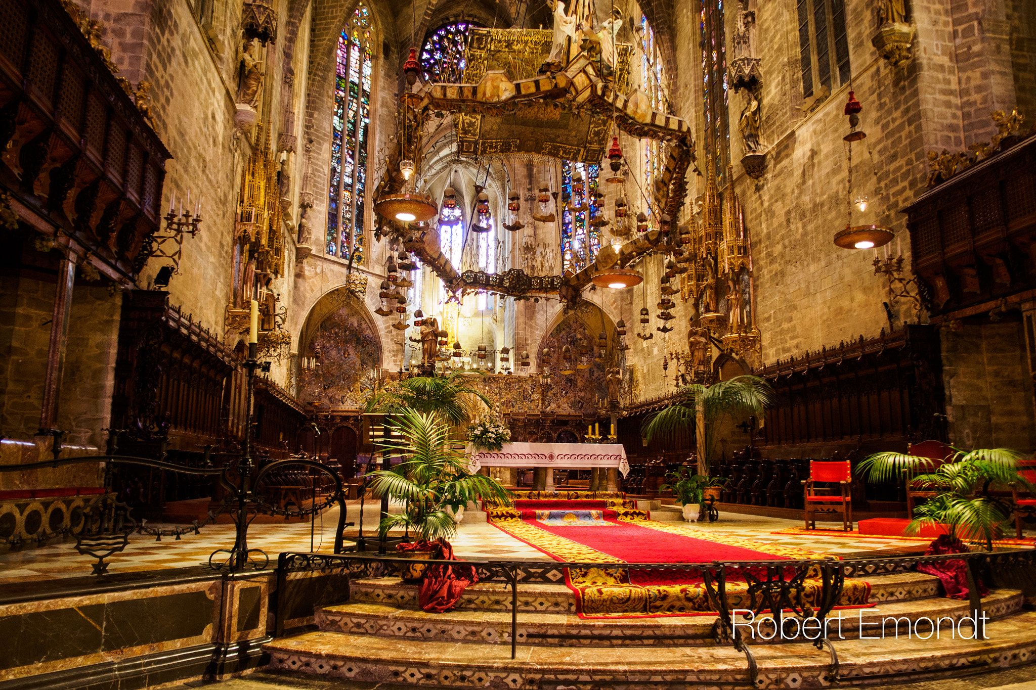 Olympus OM-D E-M10 sample photo. Altar palma catedral photography