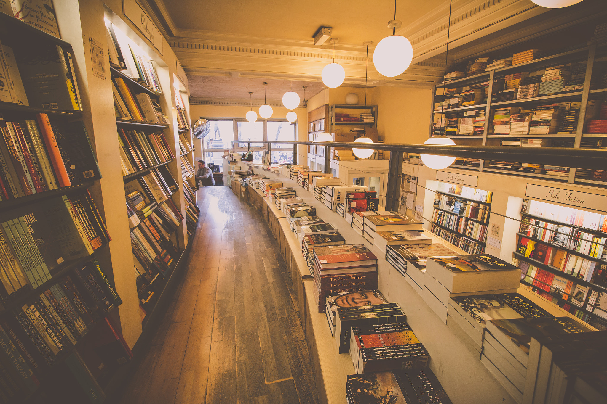 Canon EOS 650D (EOS Rebel T4i / EOS Kiss X6i) sample photo. Cozy library photography