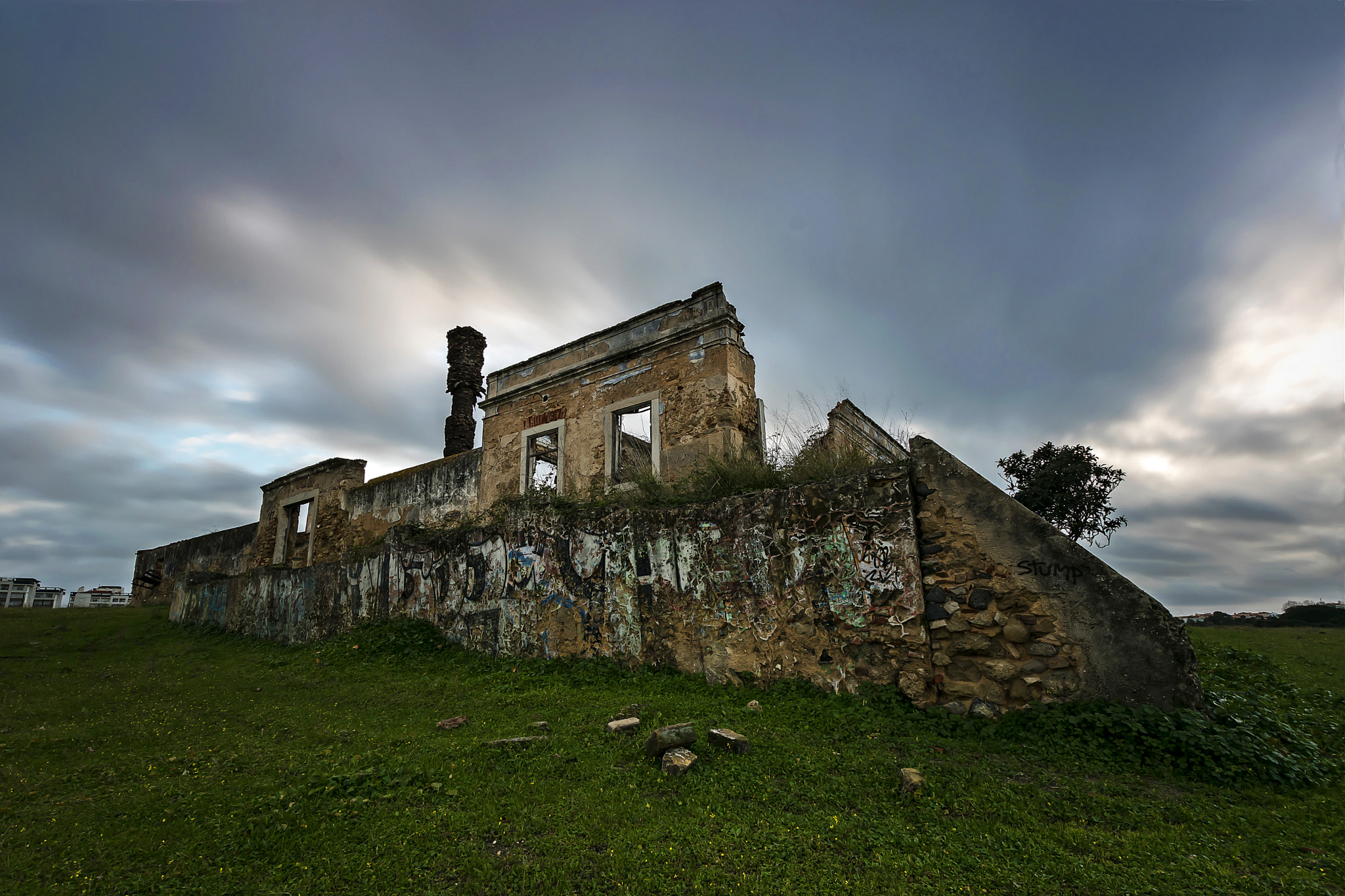 Sigma 10-20mm F4-5.6 EX DC HSM sample photo. Abandono photography