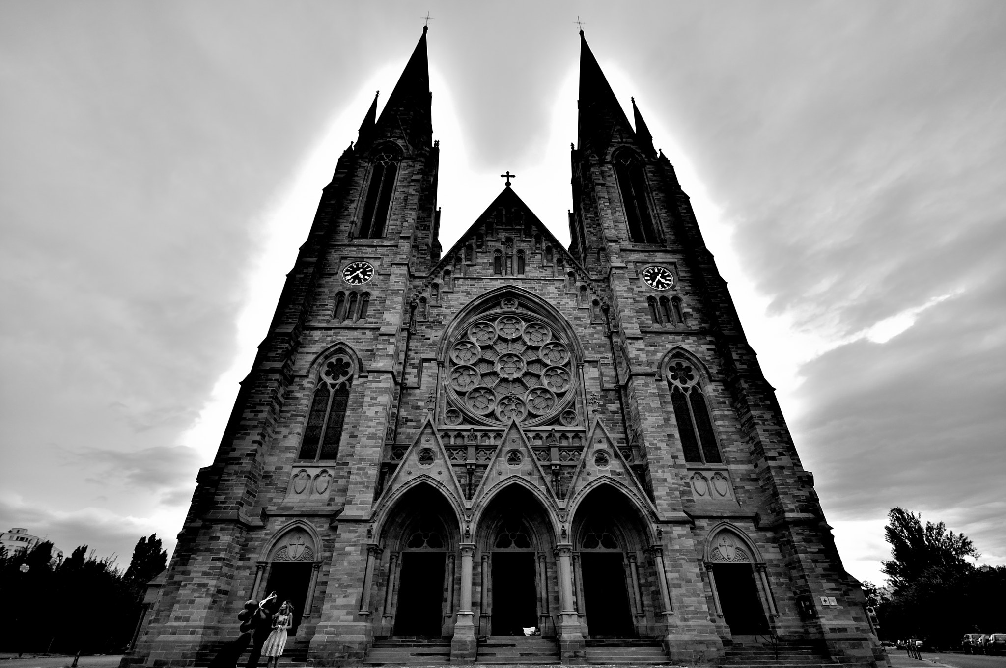 Sigma 10-20mm F4-5.6 EX DC HSM sample photo. The gothic church photography
