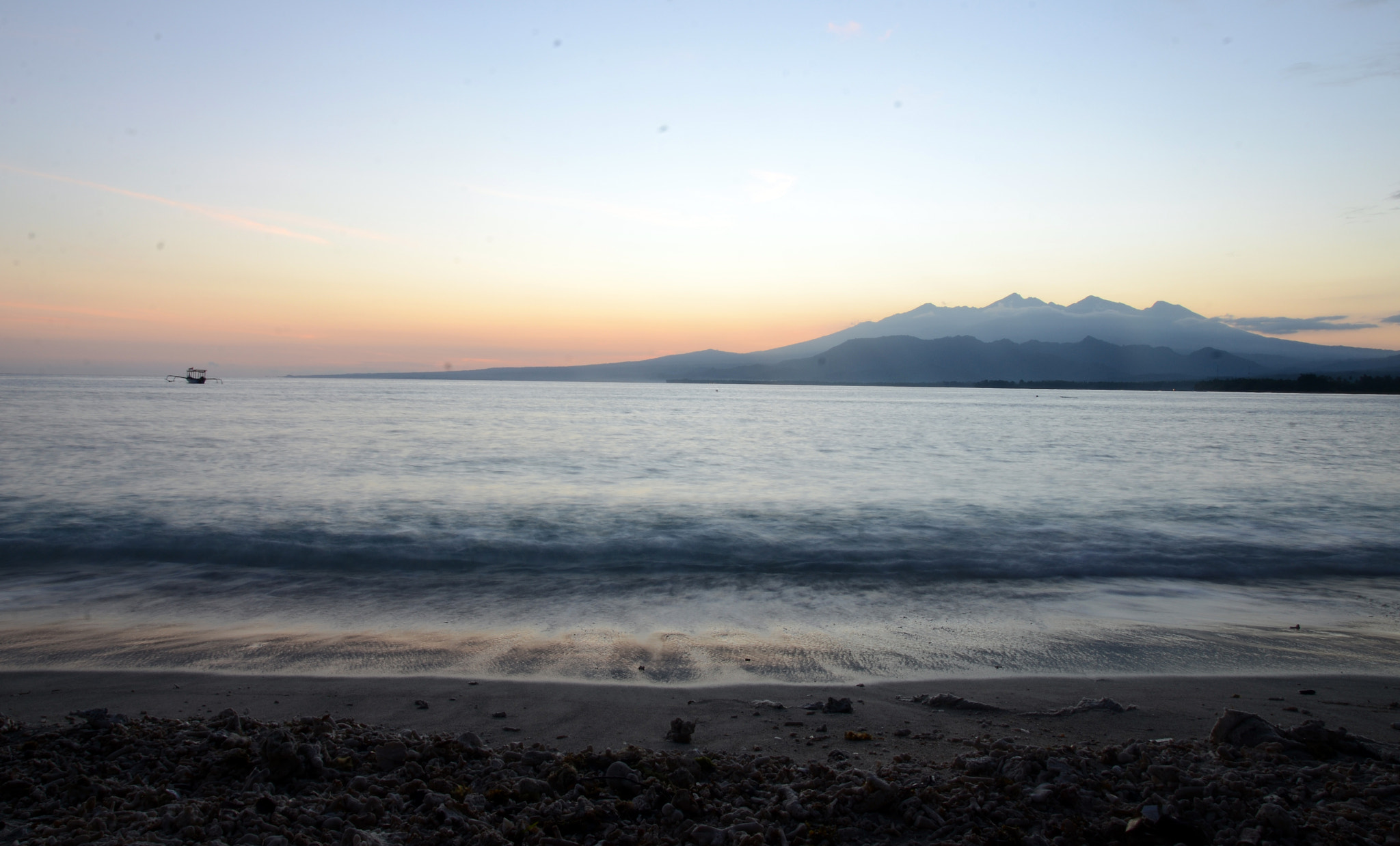 Sigma 17-70mm F2.8-4 DC Macro OS HSM sample photo. Gili air photography