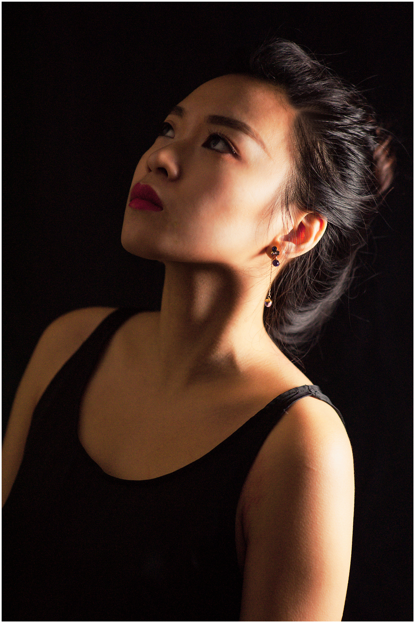 Nikon D700 + Sigma 85mm F1.4 EX DG HSM sample photo. Beauty aisian photography