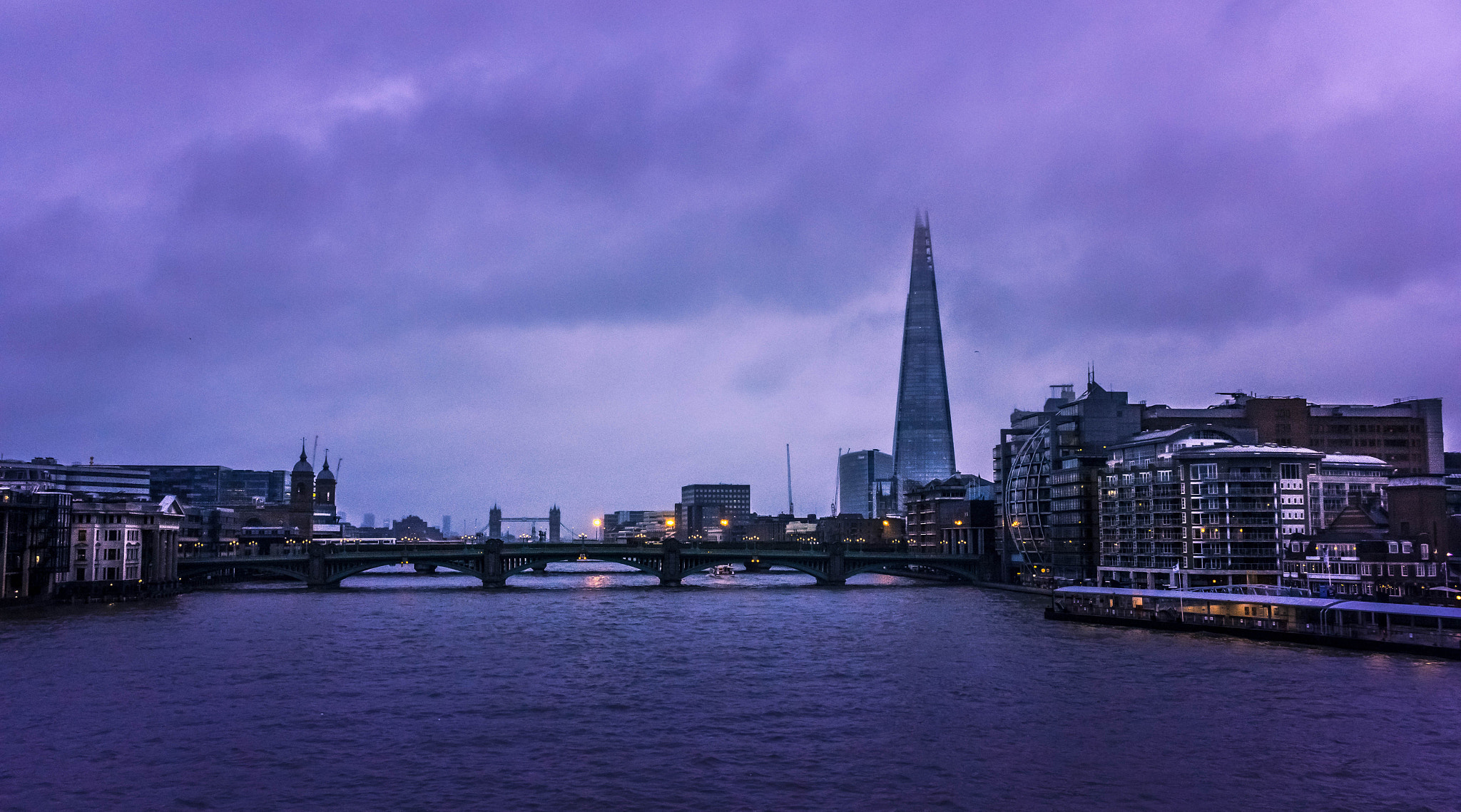 Canon EOS 550D (EOS Rebel T2i / EOS Kiss X4) sample photo. View of the thames photography