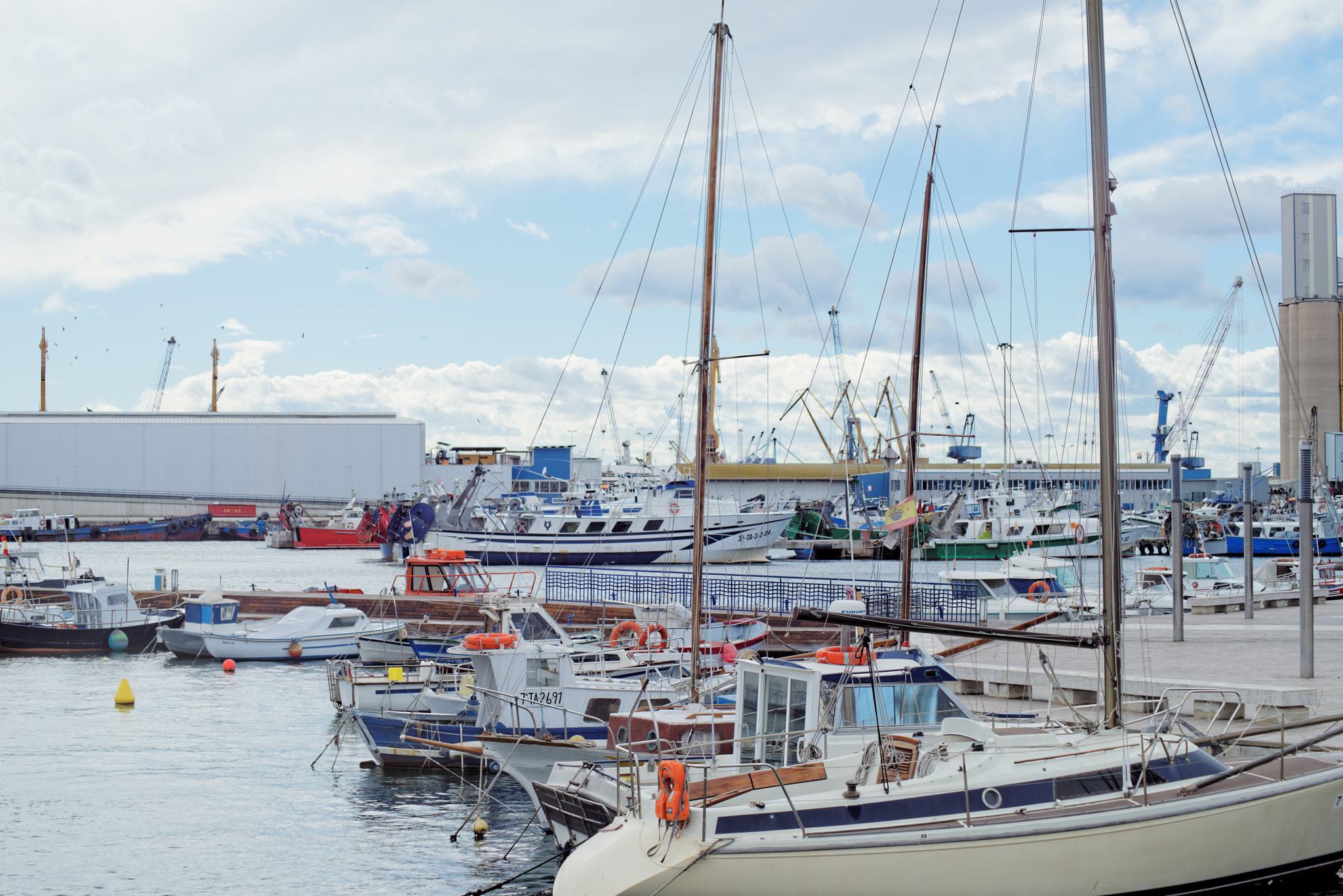 Tamron 18-270mm F3.5-6.3 Di II PZD sample photo. Sailboats  photography