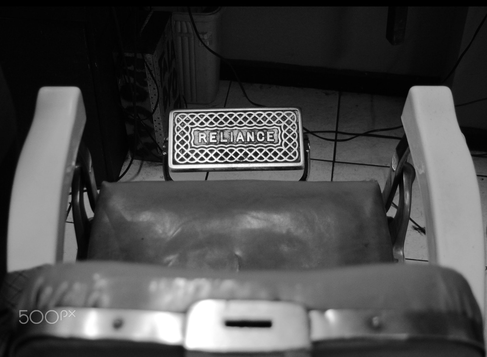 Canon EF 35-80mm f/4-5.6 sample photo. Barbería photography