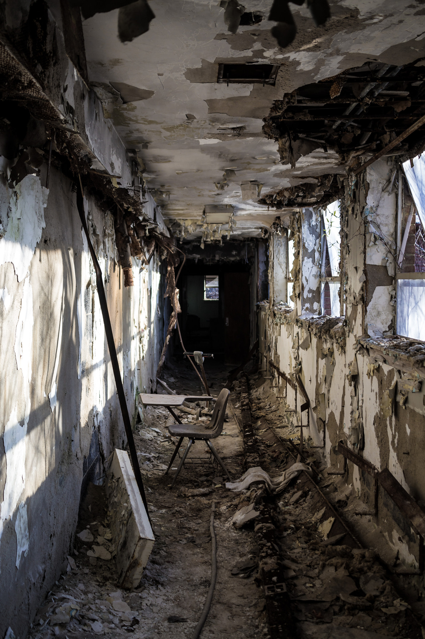 Canon EF-S 24mm F2.8 STM sample photo. Into the darkness photography