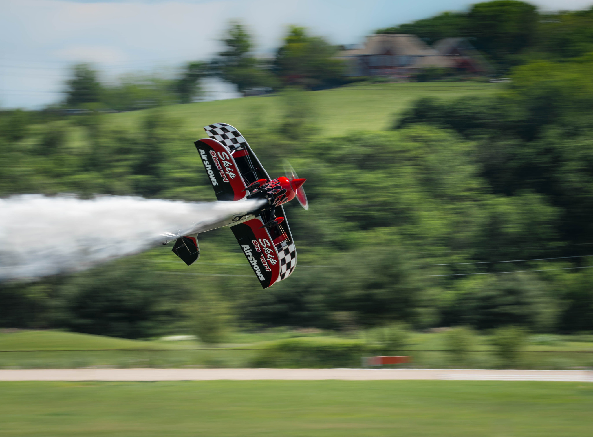 Sony a6300 + Sony FE 70-200mm F4 G OSS sample photo. Race ya! photography