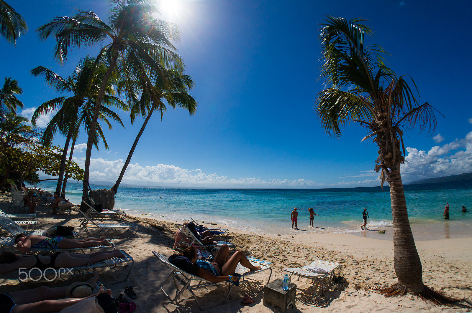 Sony Alpha NEX-6 + Sony E 16mm F2.8 sample photo. Beach vibes photography