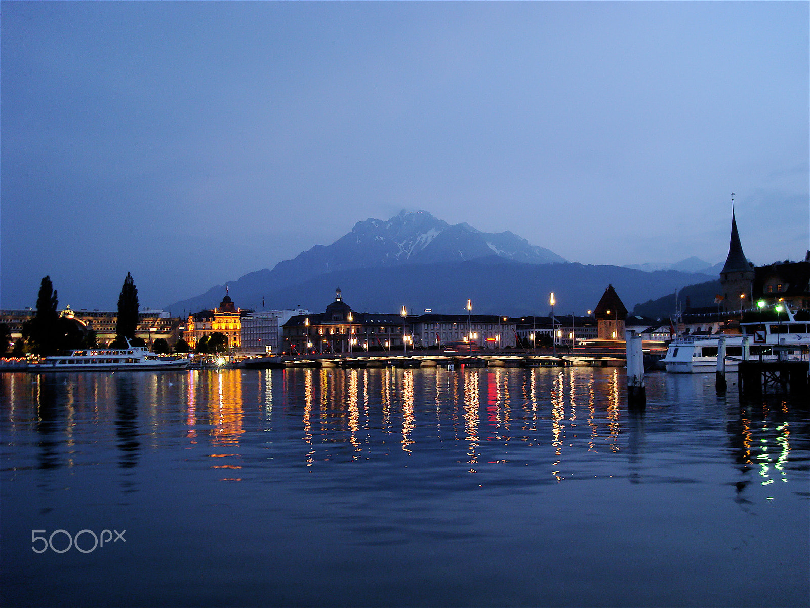 Sony DSC-W90 sample photo. Lucerne and pilatus photography