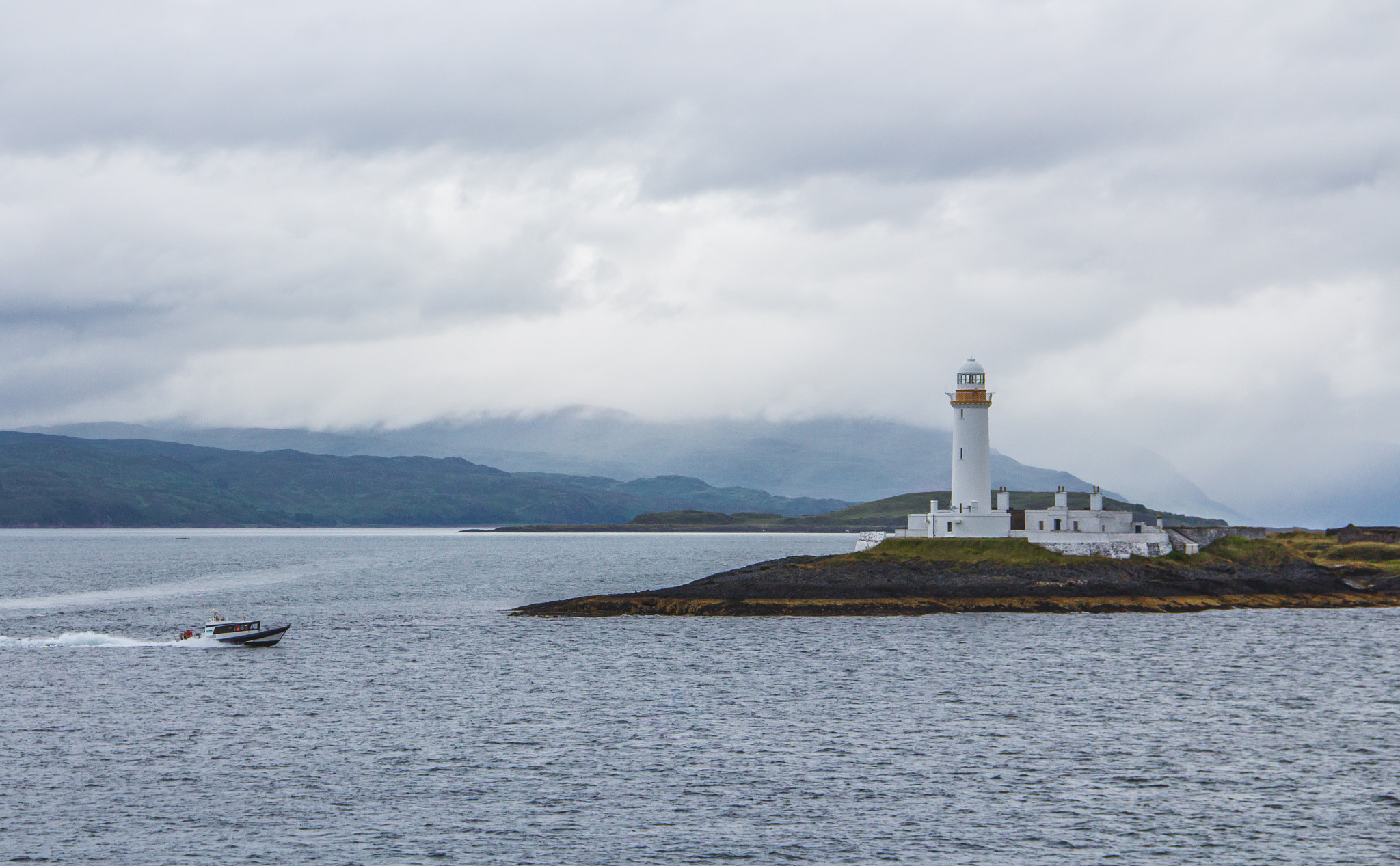 Canon EOS 650D (EOS Rebel T4i / EOS Kiss X6i) sample photo. Eilean musdile lighthouse photography