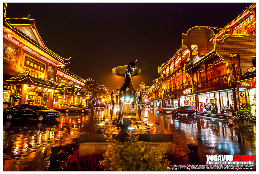 Sigma 10-20mm F4-5.6 EX DC HSM sample photo. Qintai street, chengdu, china photography