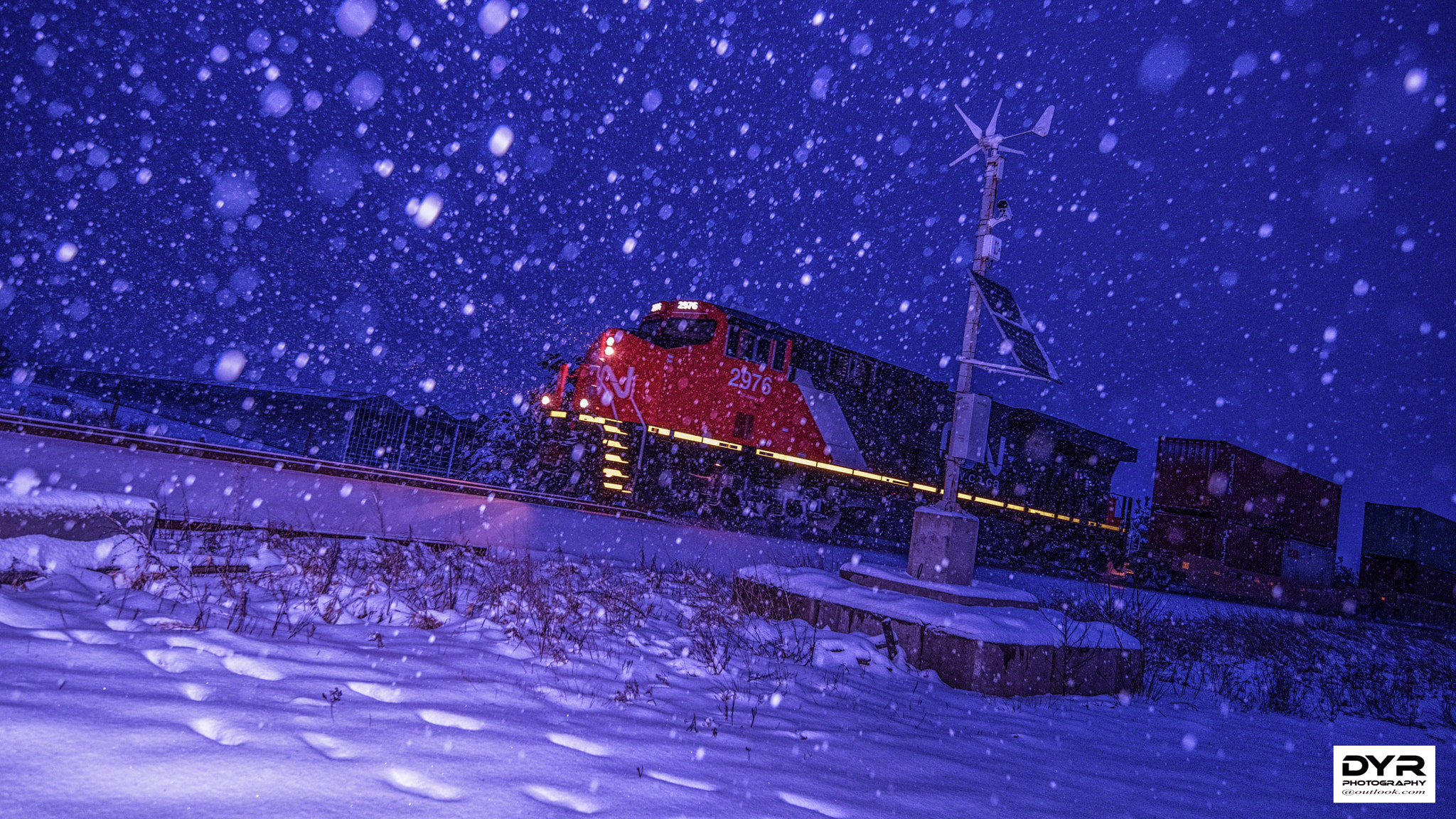HD PENTAX-D FA 15-30mm F2.8 ED SDM WR sample photo. Canadian national on through the night. photography