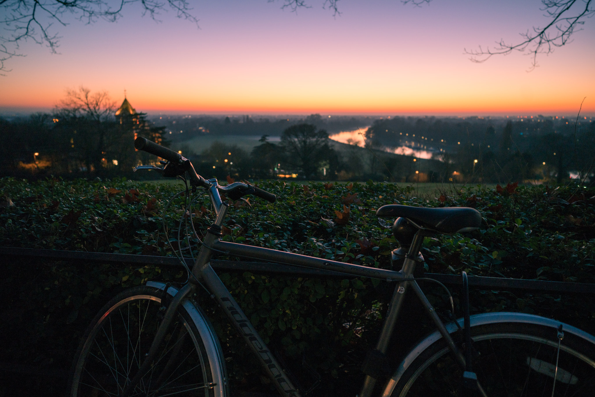 E 21mm F2.8 sample photo. London from richmond photography
