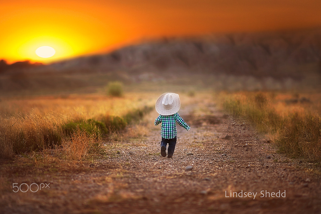 Nikon D4 + AF DC-Nikkor 135mm f/2D sample photo. Childhood innocence photography