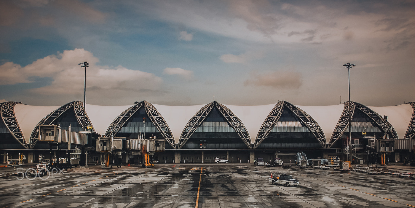 Nikon D40 sample photo. Suvarnabhumi airport (bangkok airport) photography